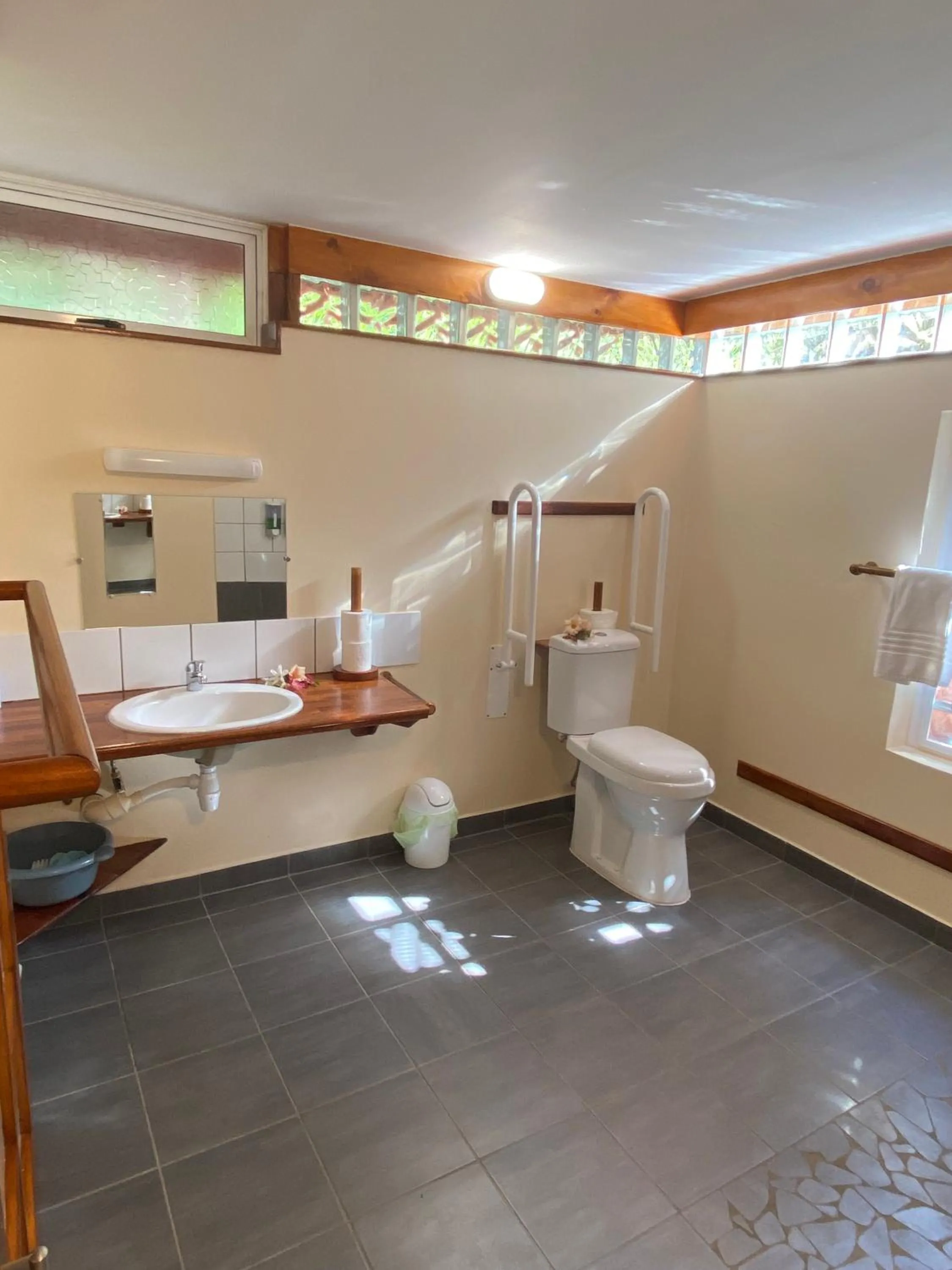 Bathroom in BORA BORA HOLIDAY'S LODGE