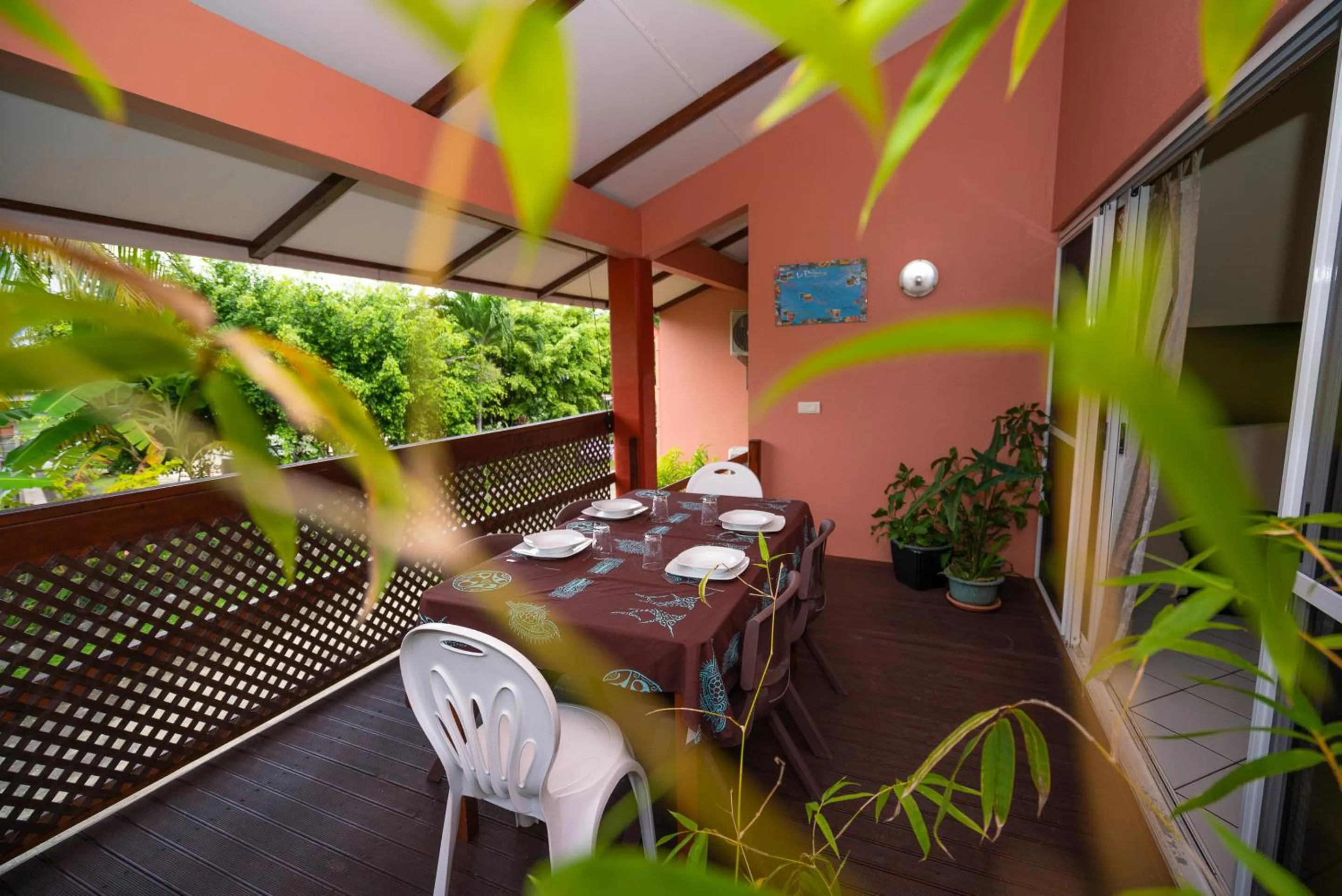 Patio in BORA BORA HOLIDAY'S LODGE