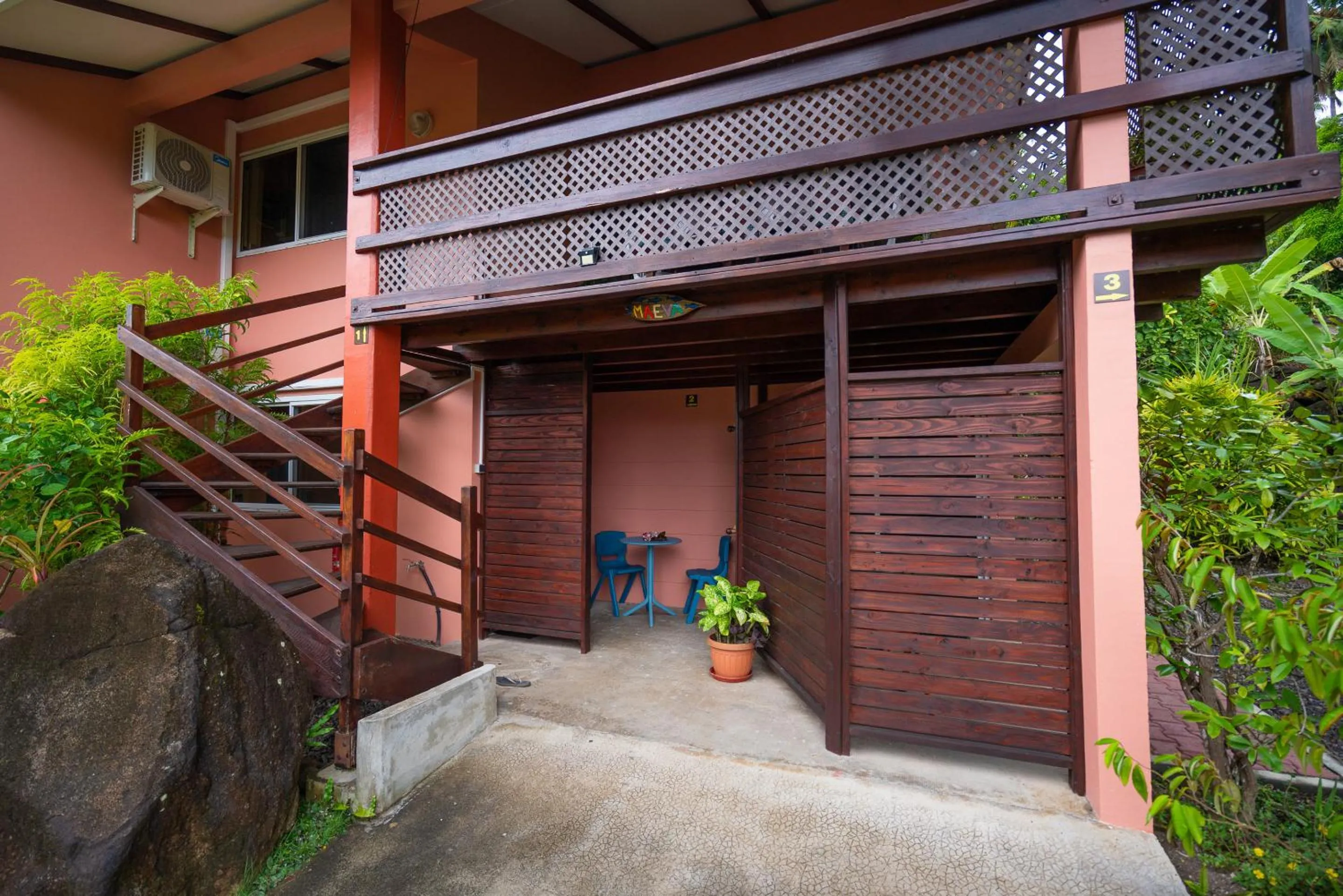 Patio in BORA BORA HOLIDAY'S LODGE