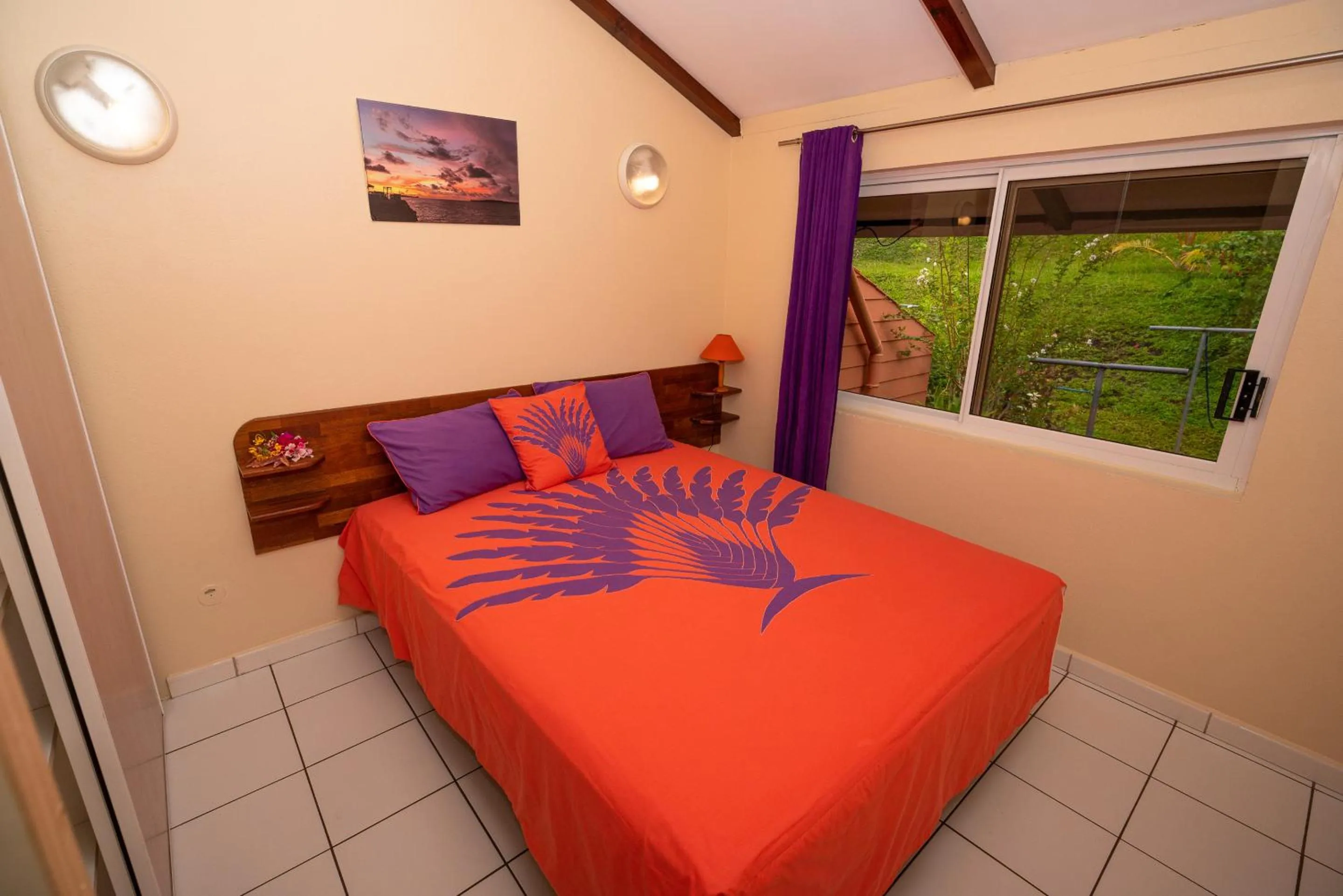 Bed in BORA BORA HOLIDAY'S LODGE