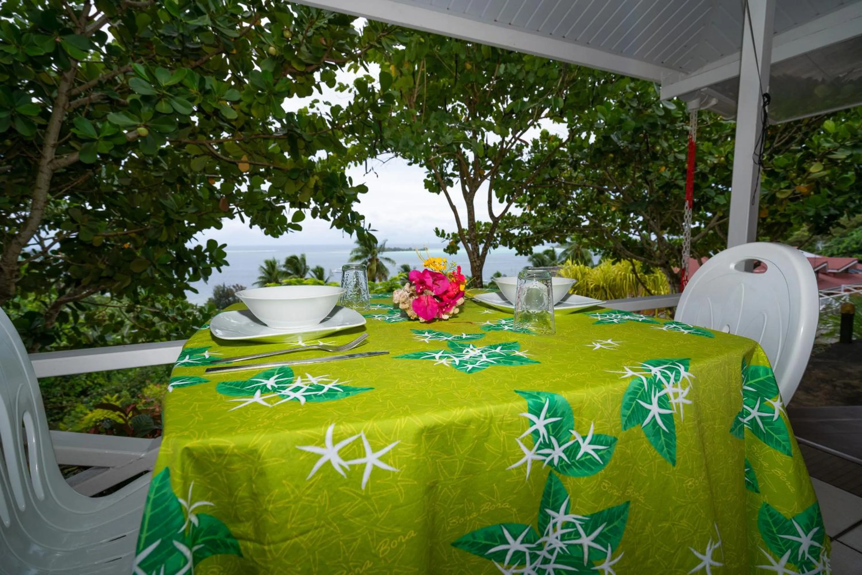 Patio in BORA BORA HOLIDAY'S LODGE