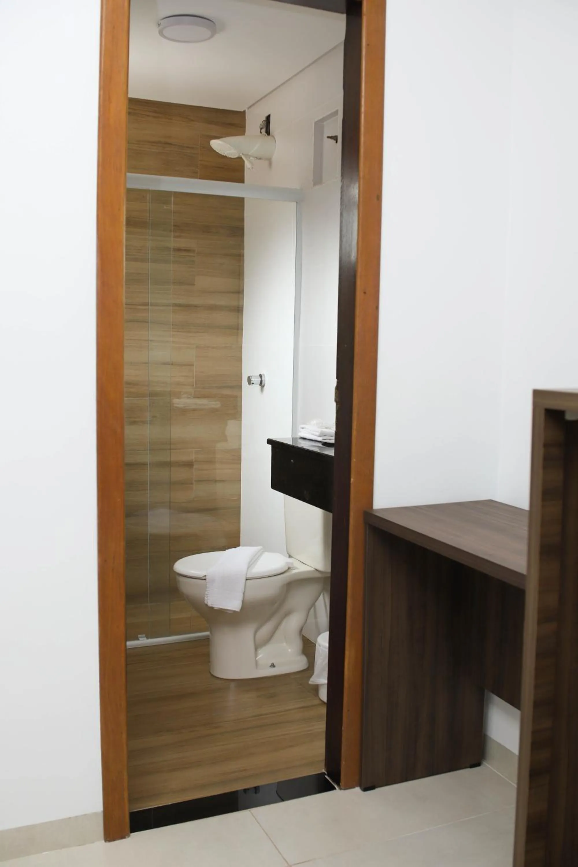 Toilet in Hotel Holiday Foz