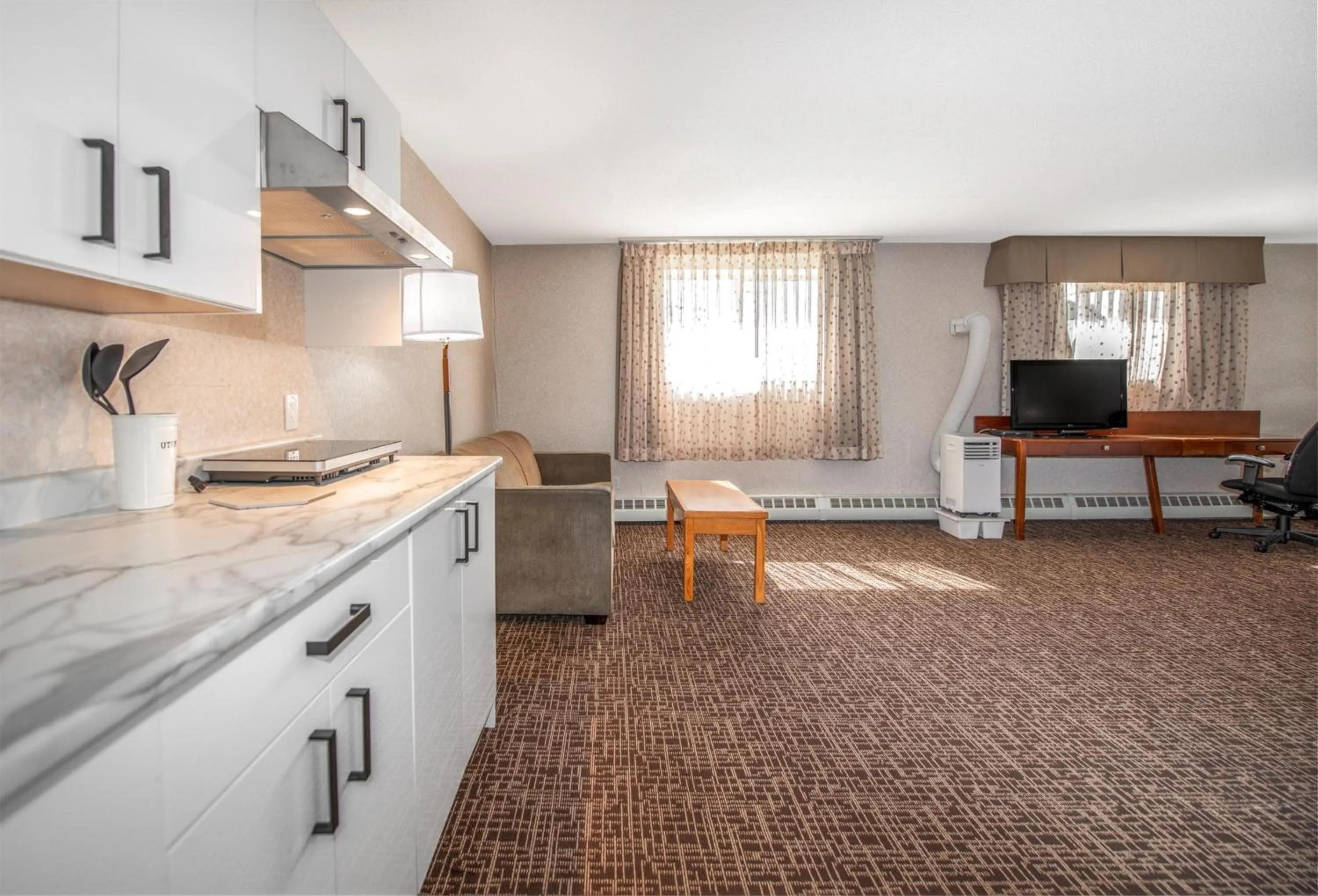 Photo of the whole room in Coast Fort St John Hotel