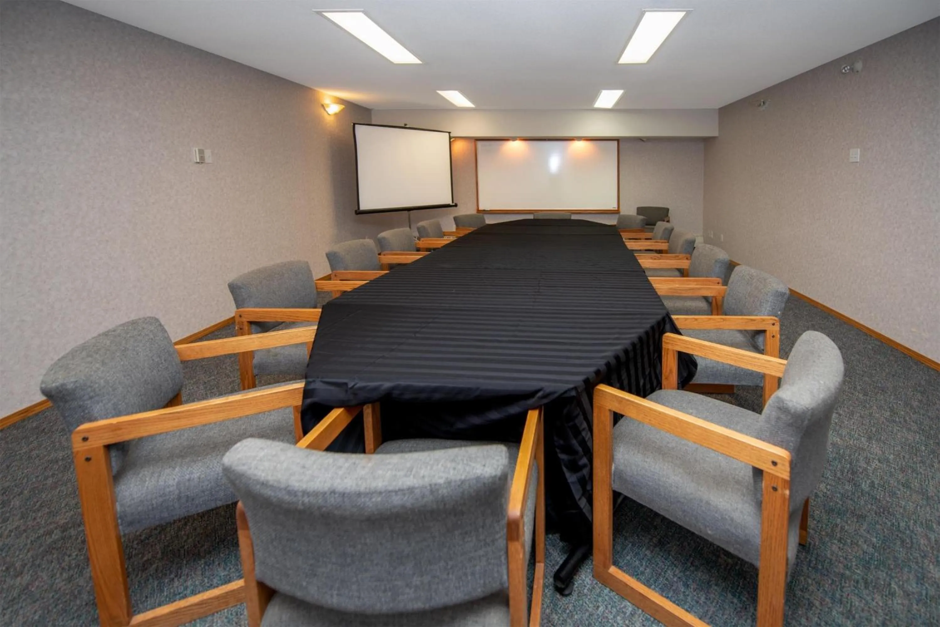Meeting/conference room in Coast Fort St John Hotel