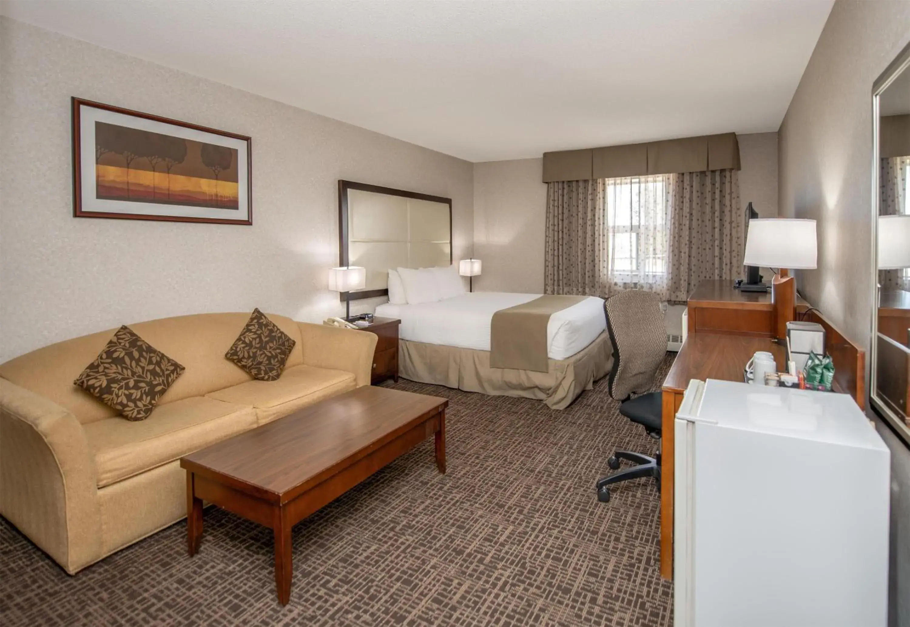 Queen Room - Non-Smoking in Coast Fort St John Hotel Queen Room - Non-Smoking in Coast Fort St John Hotel