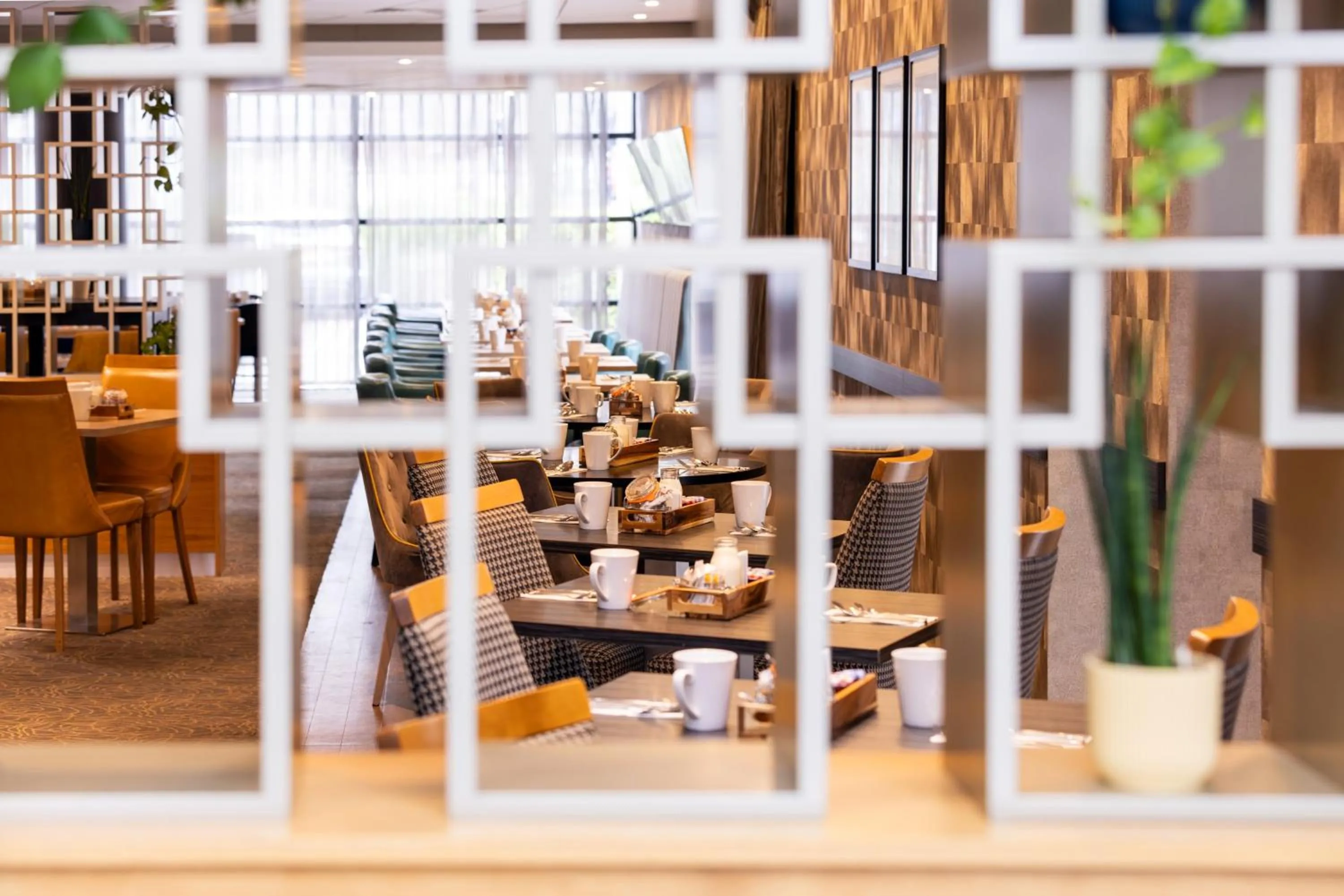 Restaurant/places to eat in Crowne Plaza Liverpool City Centre by IHG