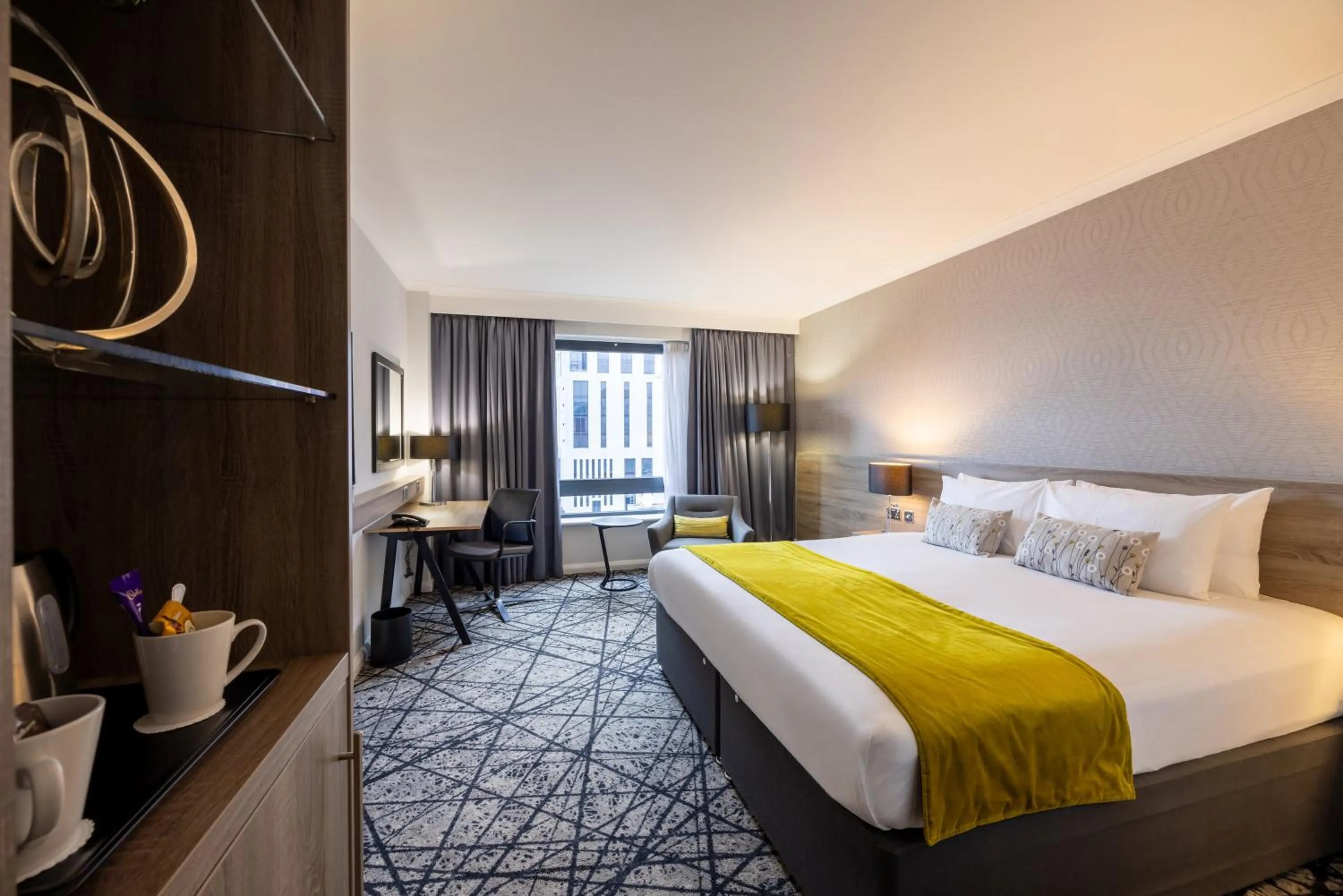 Photo of the whole room, Bed in Crowne Plaza Liverpool City Centre by IHG