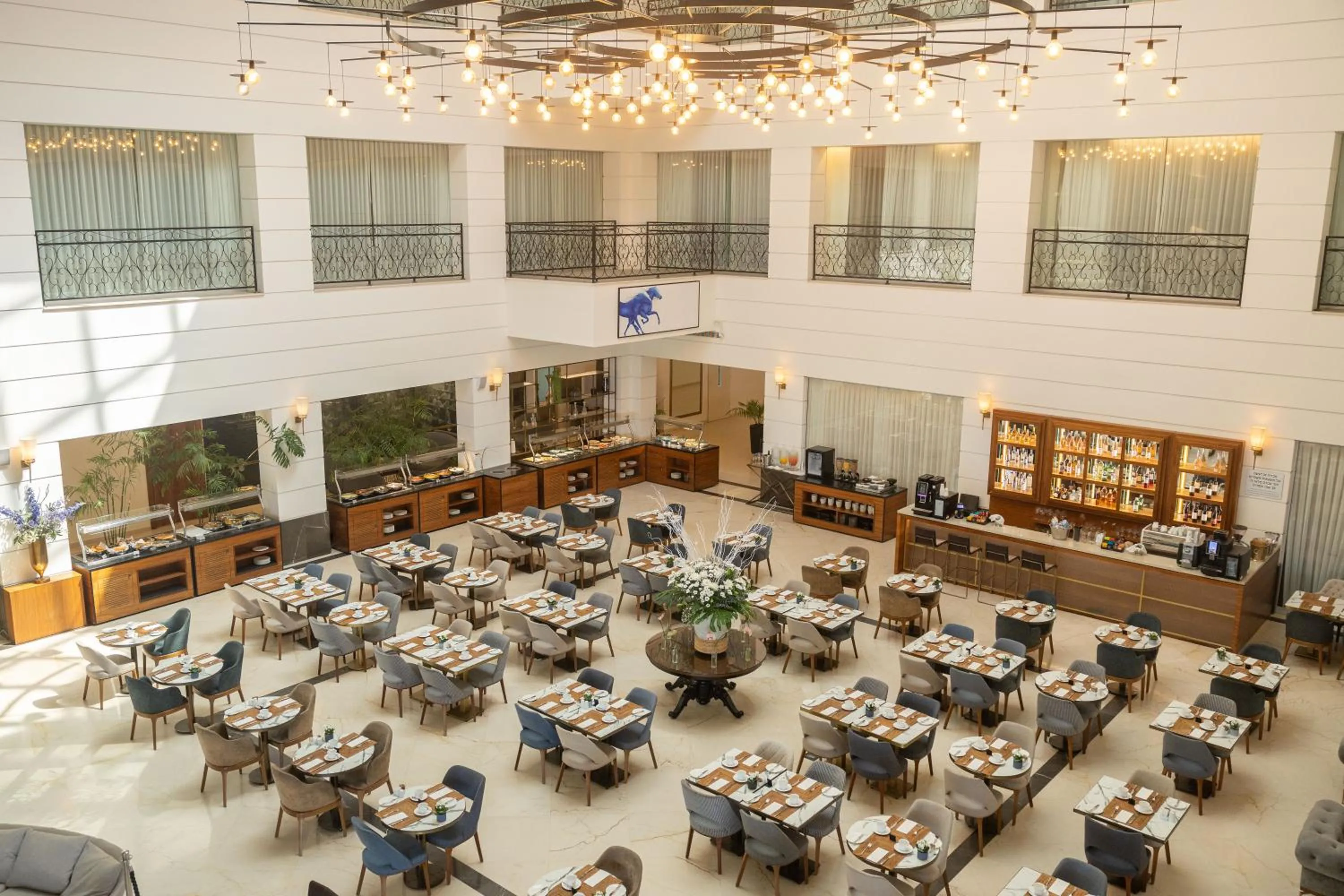 Restaurant/places to eat in Herbert Samuel Opera Tel Aviv