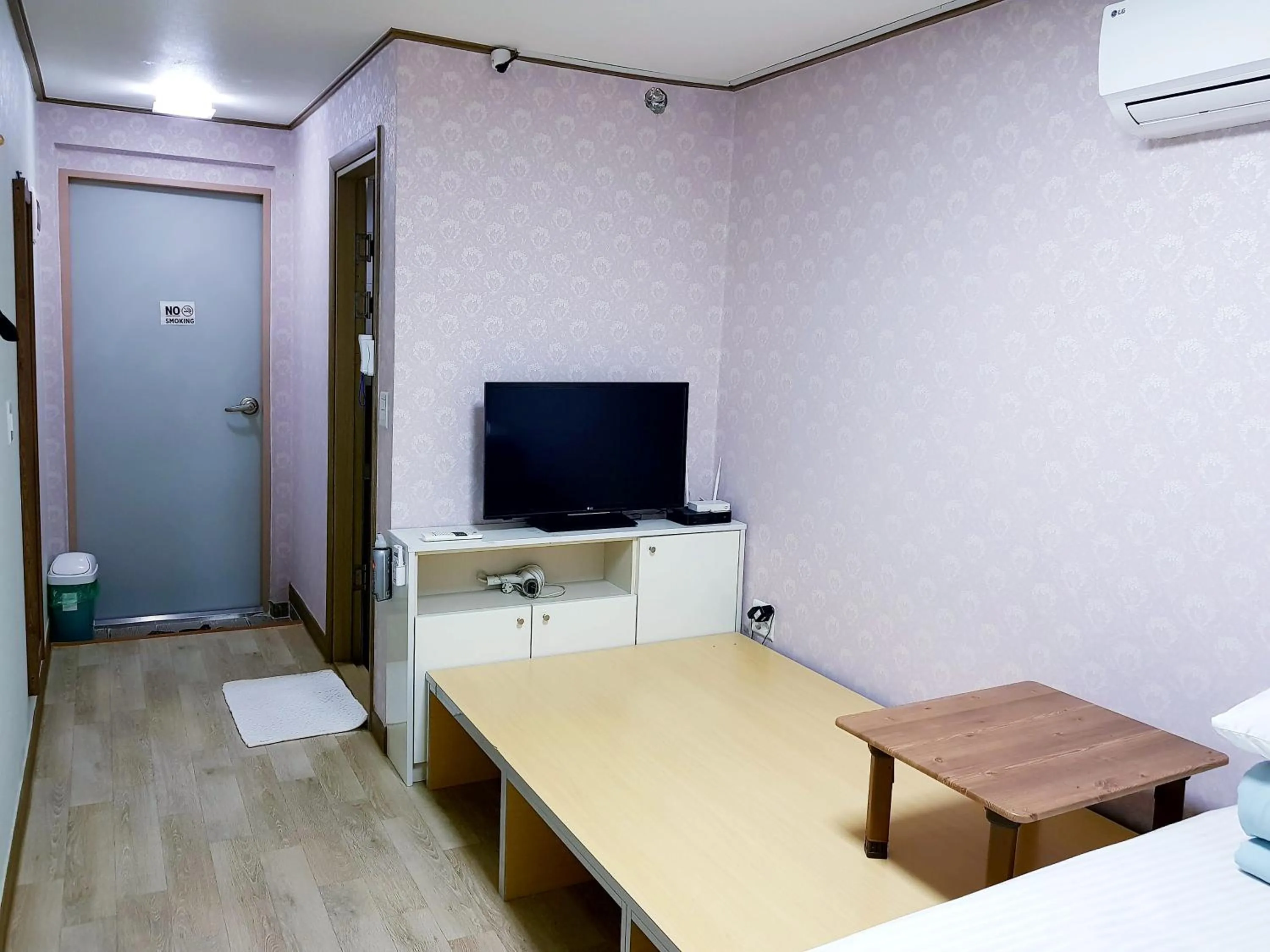 TV and multimedia in Guesthouse The Hill