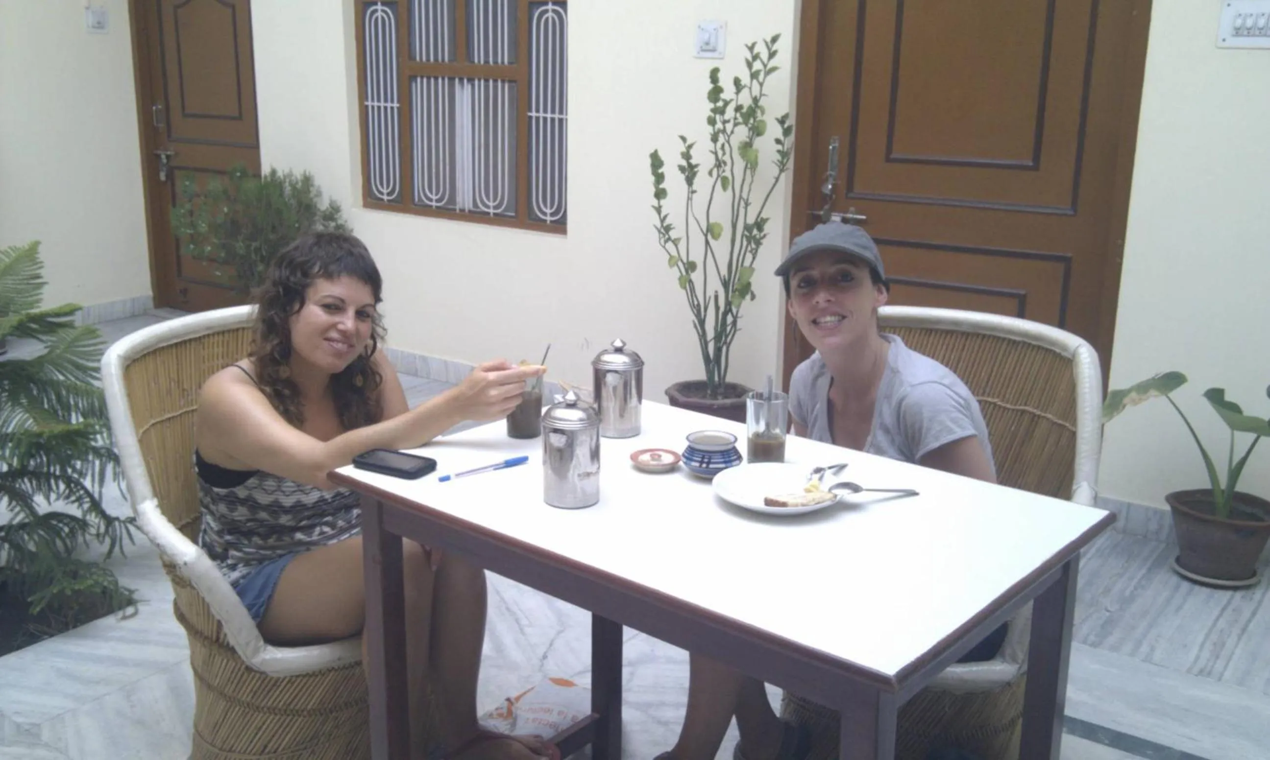 Restaurant/places to eat in Keshav Palace