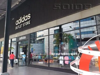 Facade/entrance in Deluxe at Popular Condo