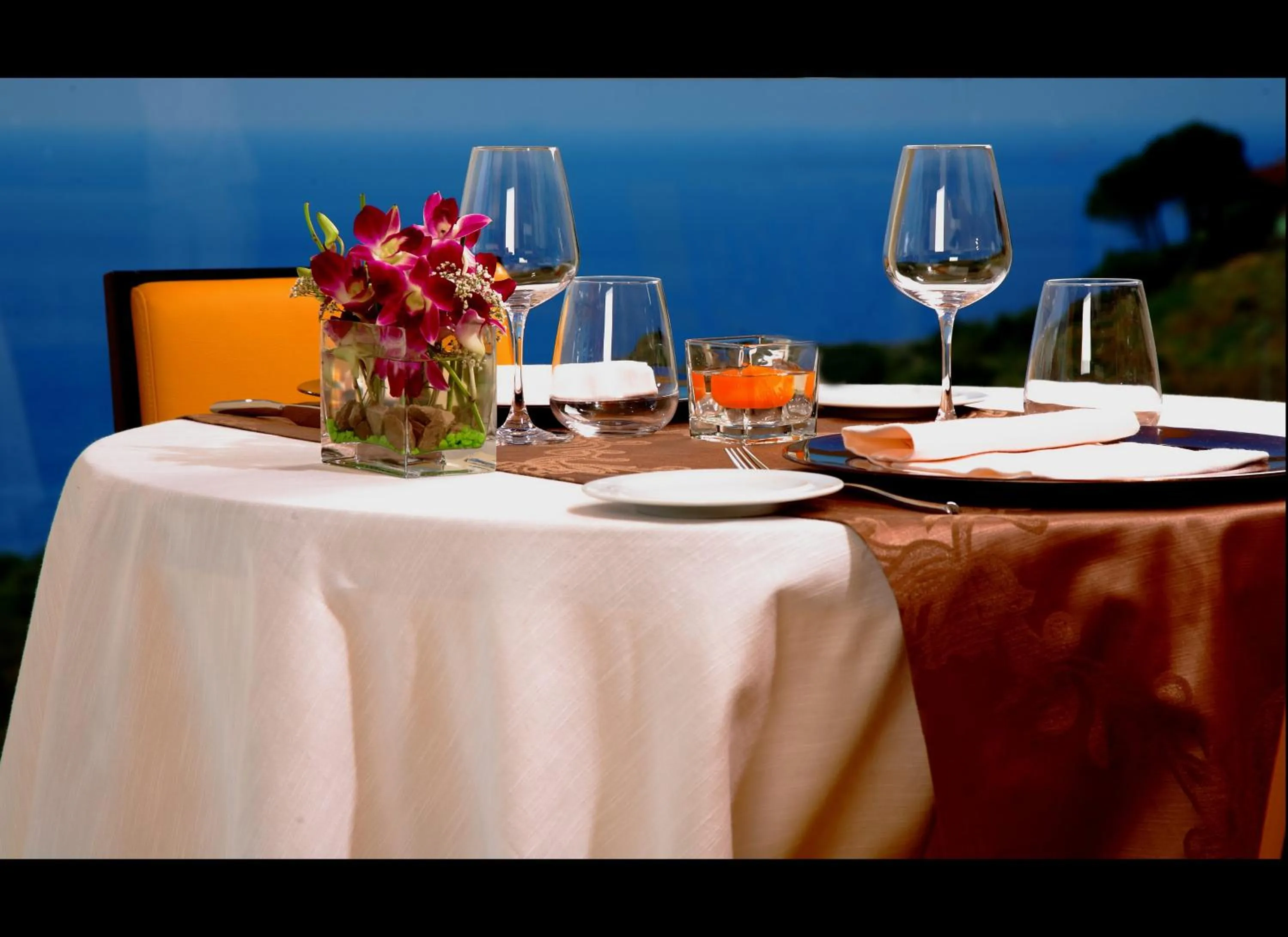 Restaurant/places to eat in GH Avalon Sikani