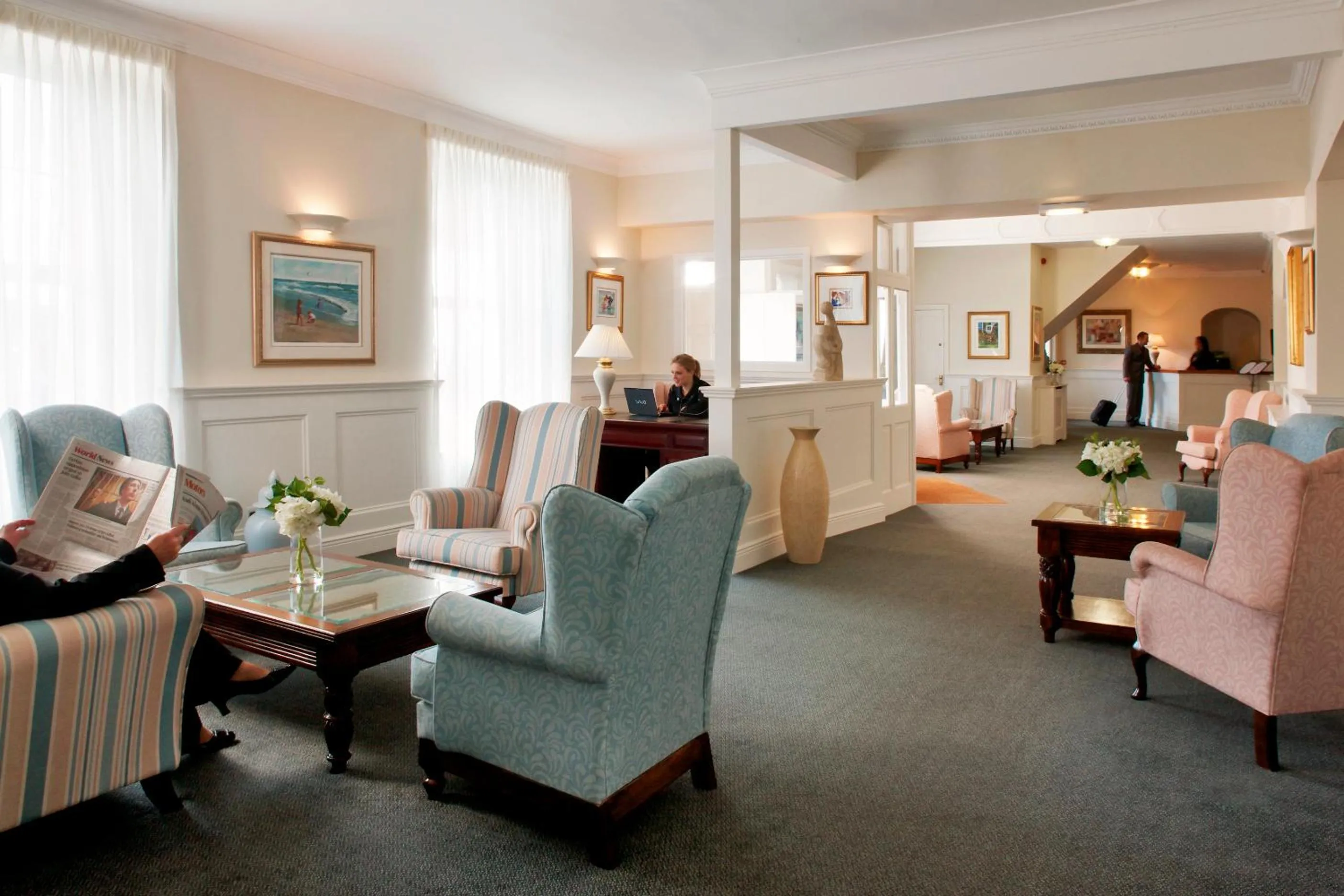 Lobby or reception in Walter Raleigh Hotel