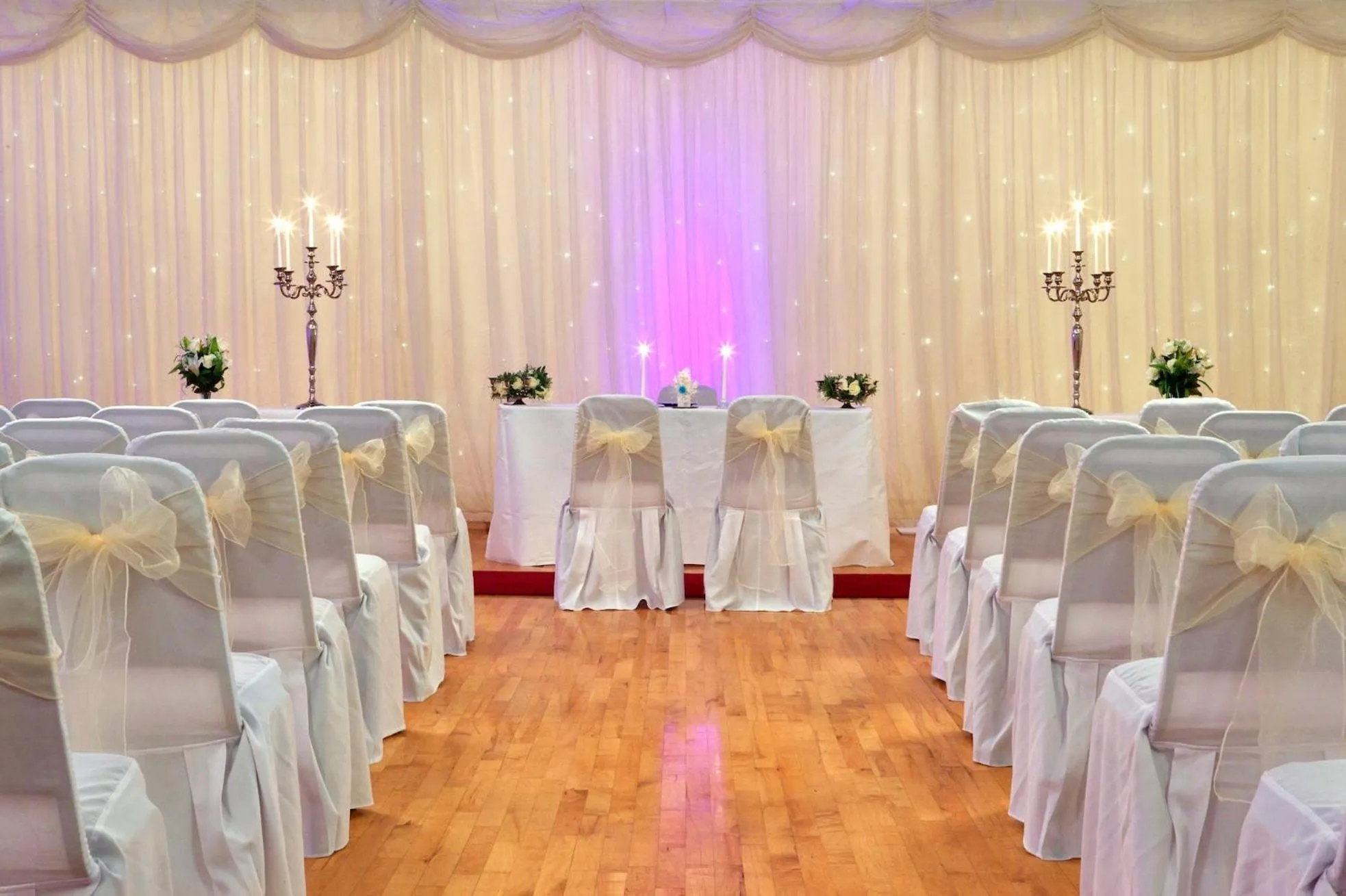 Banquet/Function facilities in Walter Raleigh Hotel