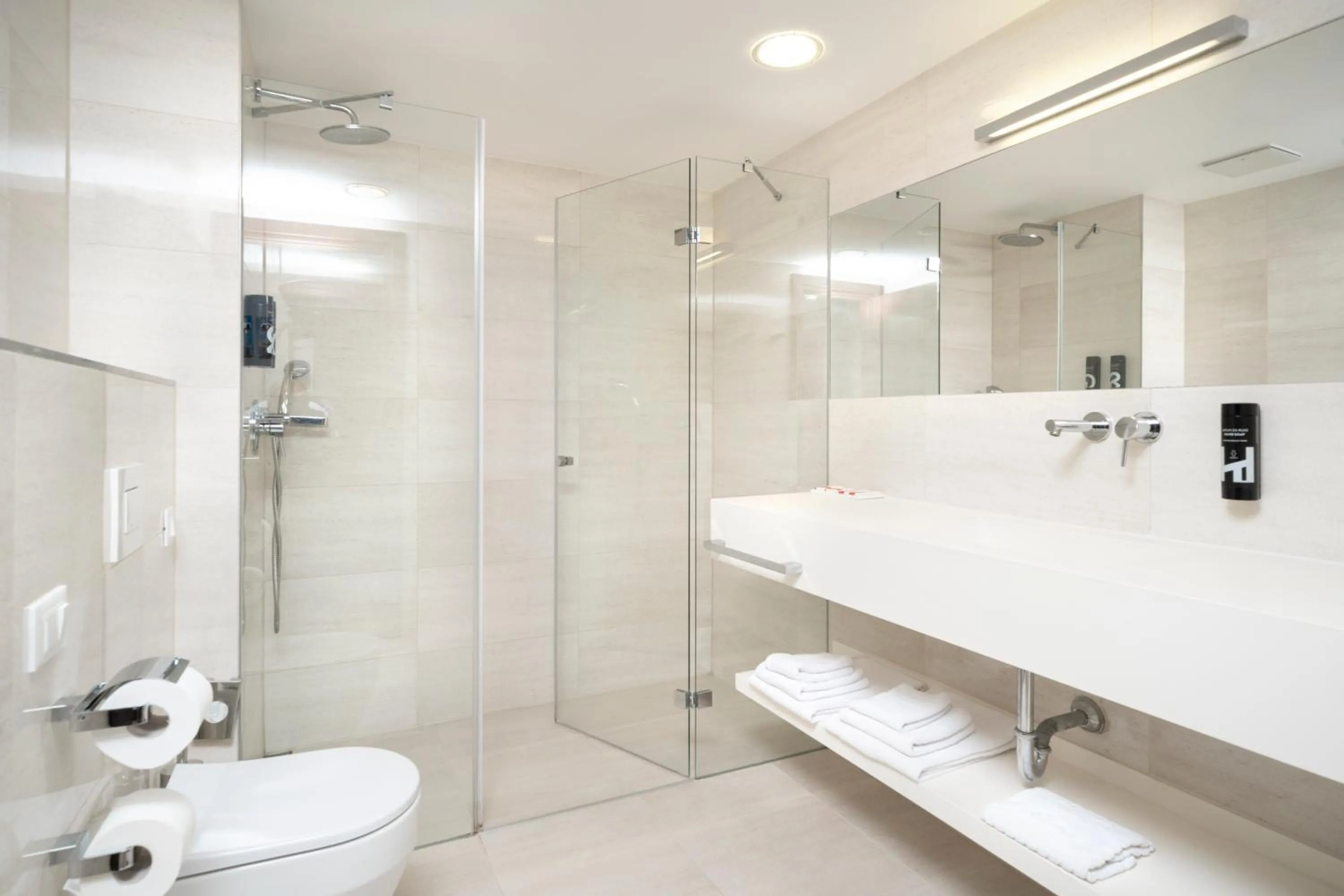 Bathroom in Hotel Parentium Plava Laguna