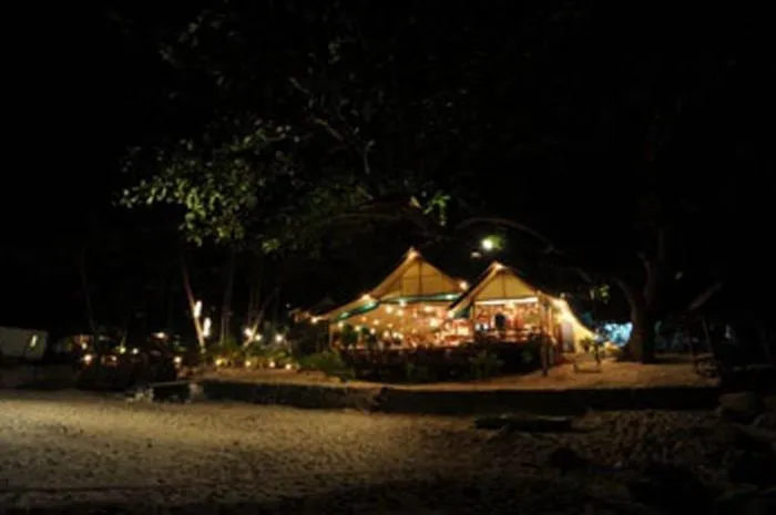 Night in Smile Bungalow Bottle Beach