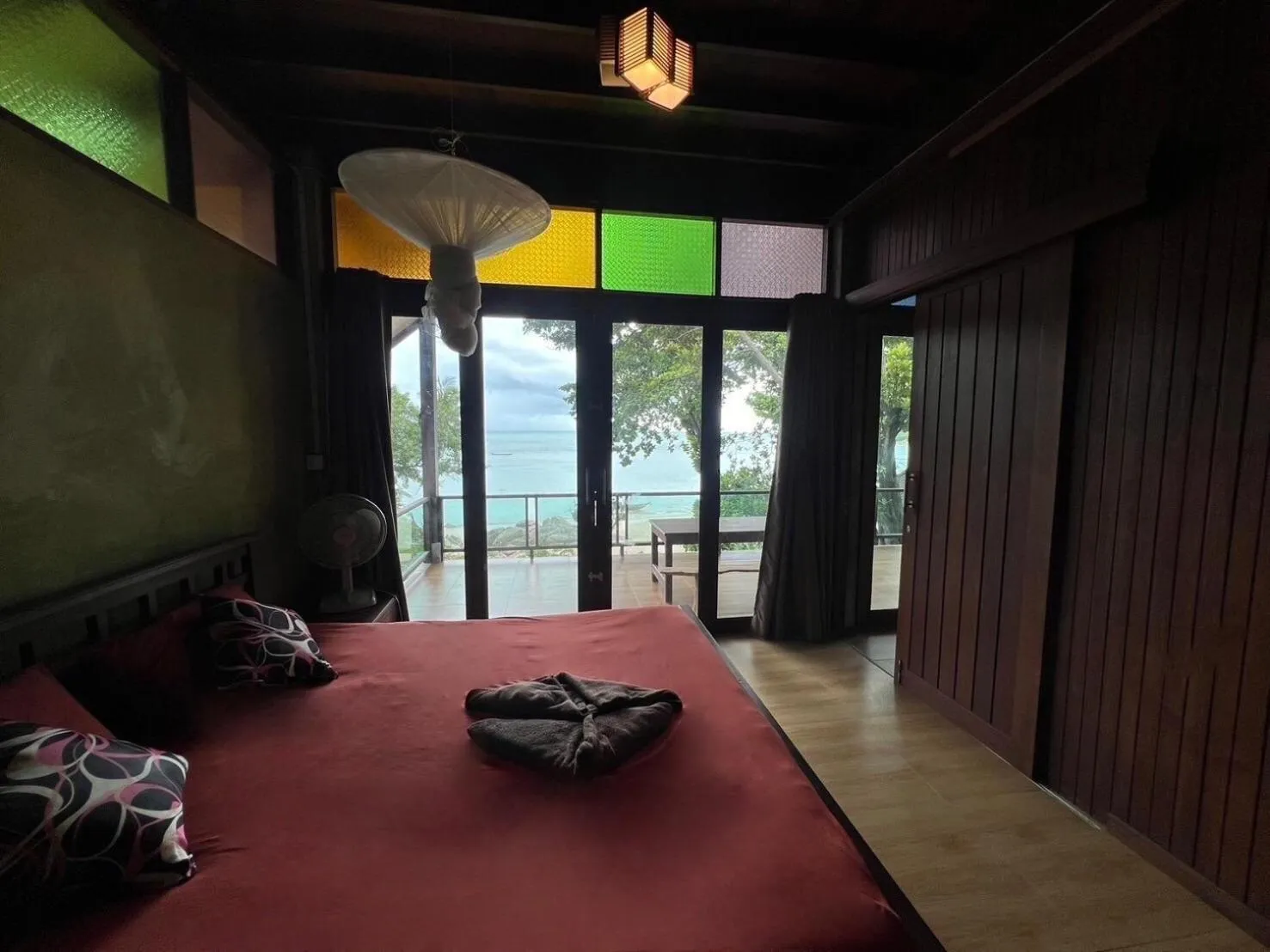 Property building, Bed in Smile Bungalow Bottle Beach