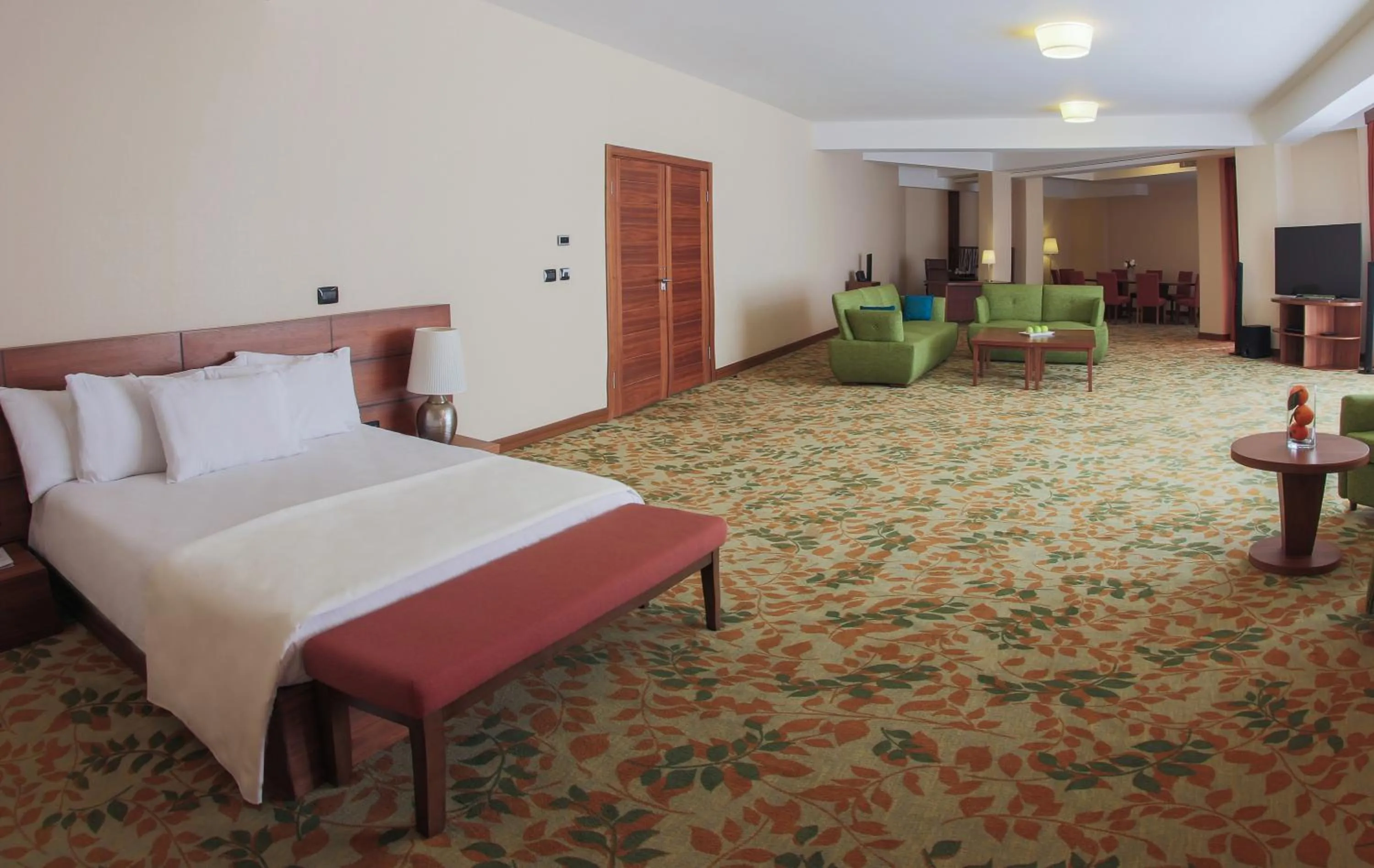 Bed in El Resort Hotel