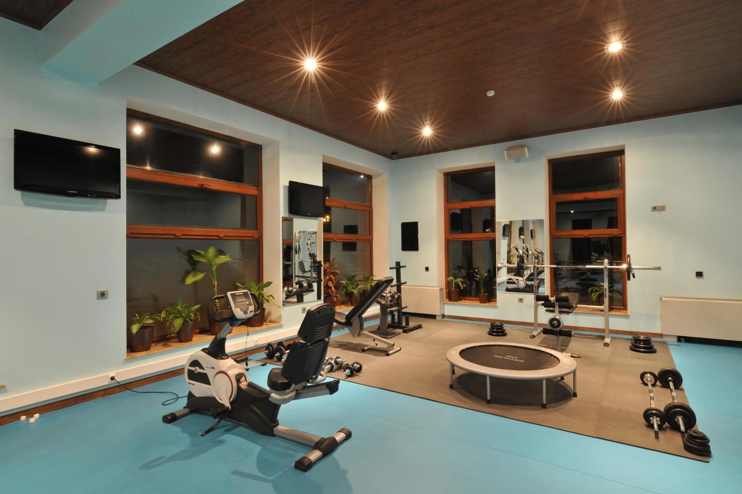 Fitness centre/facilities in El Resort Hotel