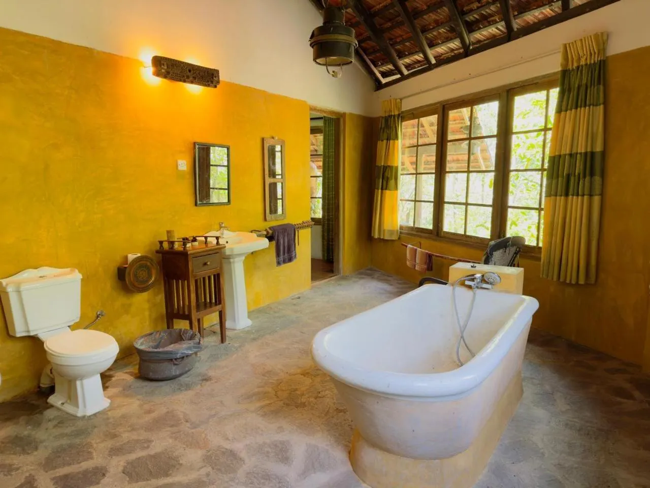 Toilet in The Kandy Samadhicentre