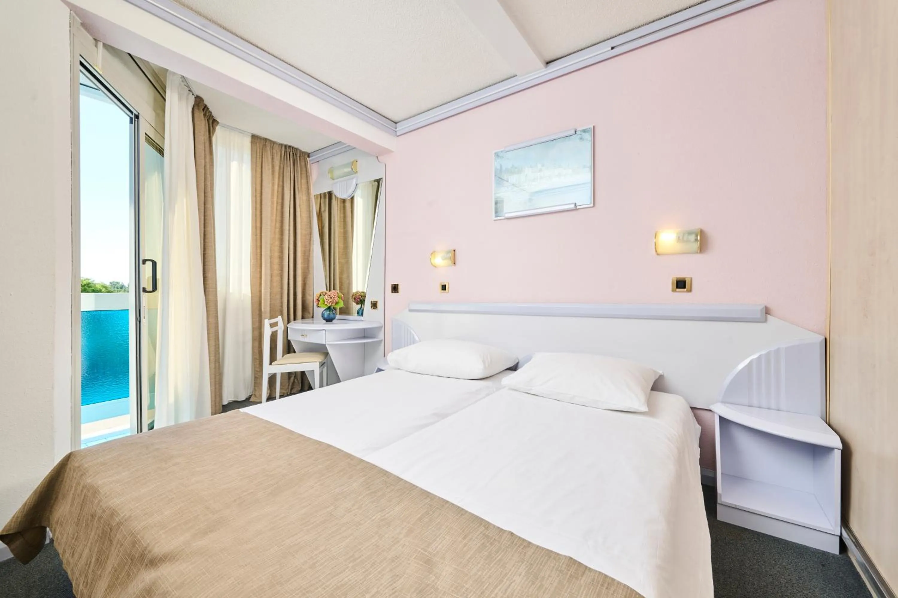 Bedroom, Bed in Hotel Plavi Plava Laguna