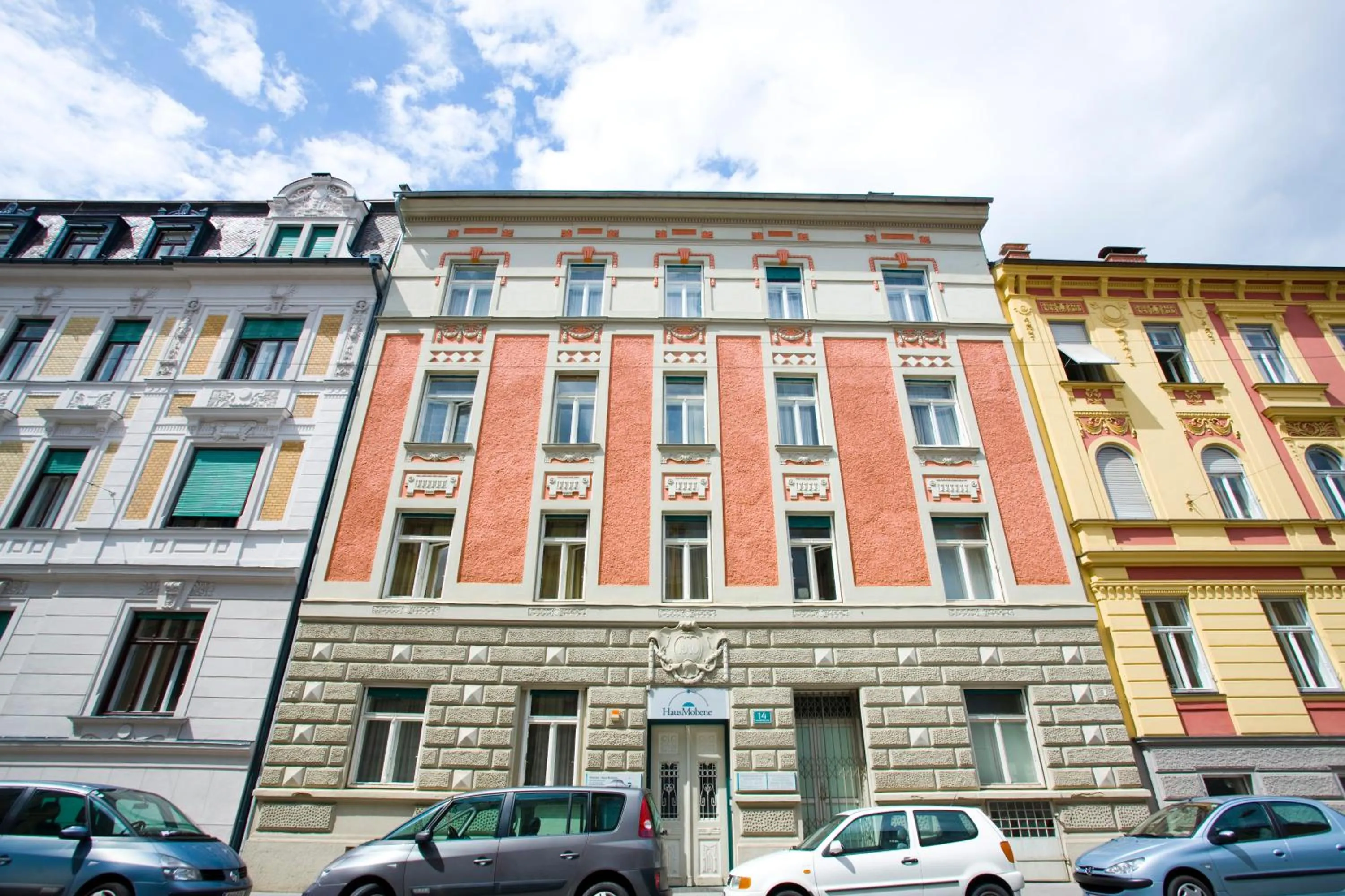 Facade/entrance in Haus Mobene - Hotel Garni