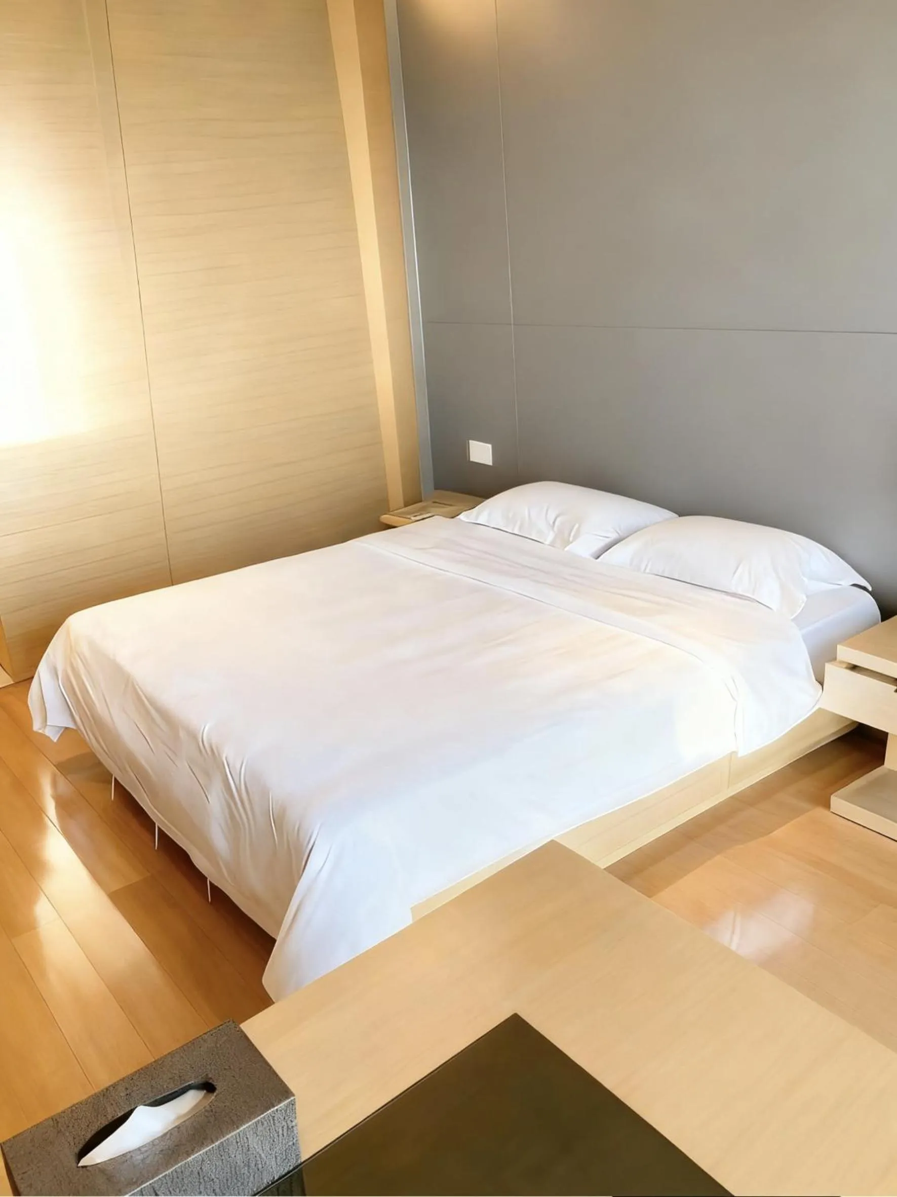 Bed in HeeFun Apartment GZ -Poly World Trading Center-walking distance to Canton Fair