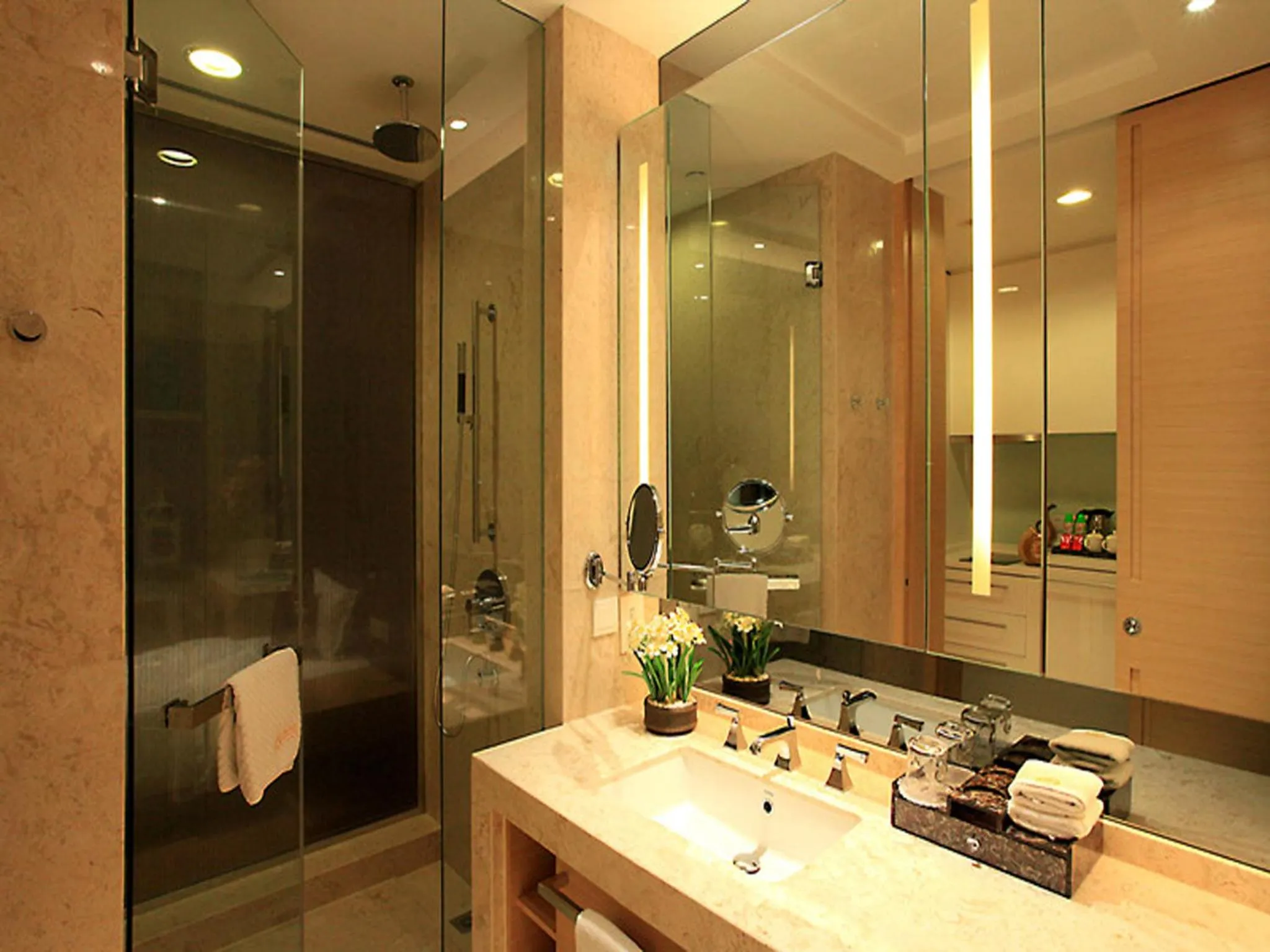 Bathroom in HeeFun Apartment GZ -Poly World Trading Center-walking distance to Canton Fair