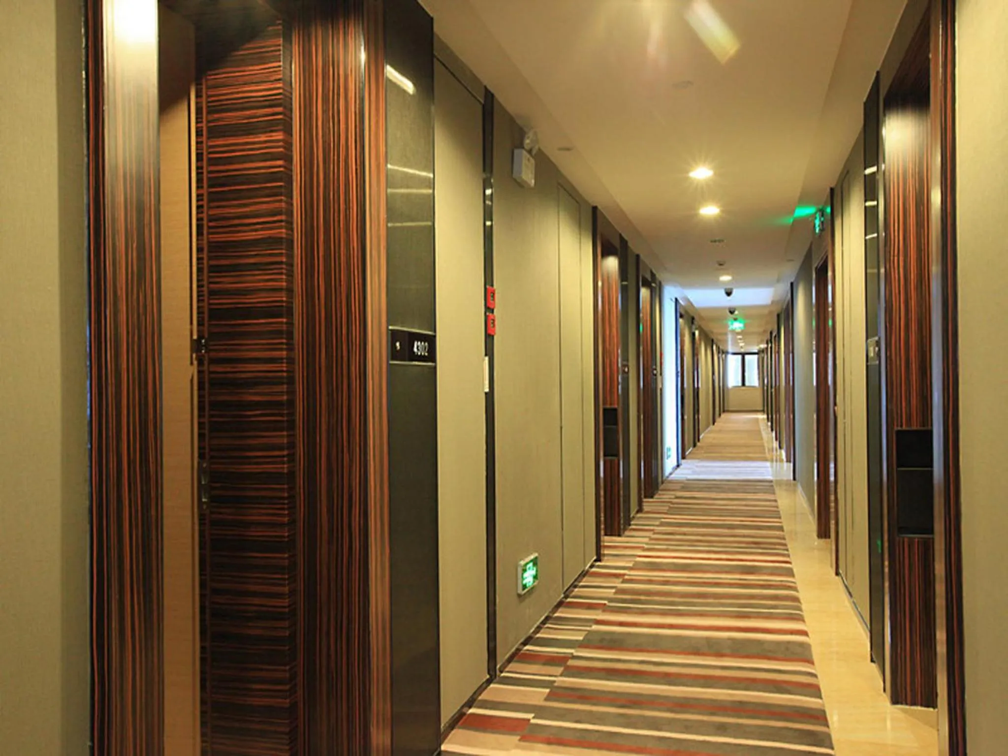 Other in HeeFun Apartment GZ -Poly World Trading Center-walking distance to Canton Fair