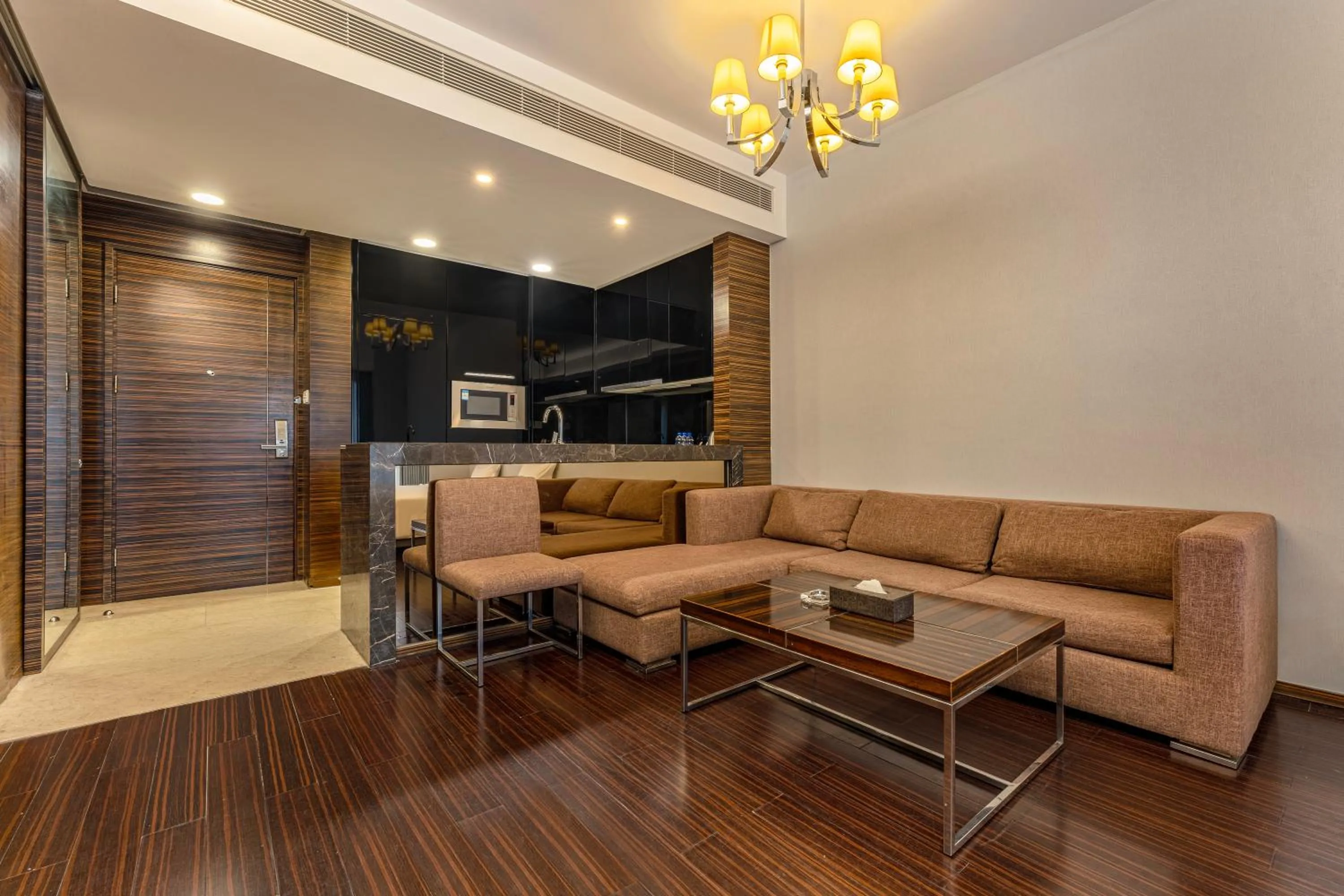 Seating area in HeeFun Apartment GZ -Poly World Trading Center-walking distance to Canton Fair