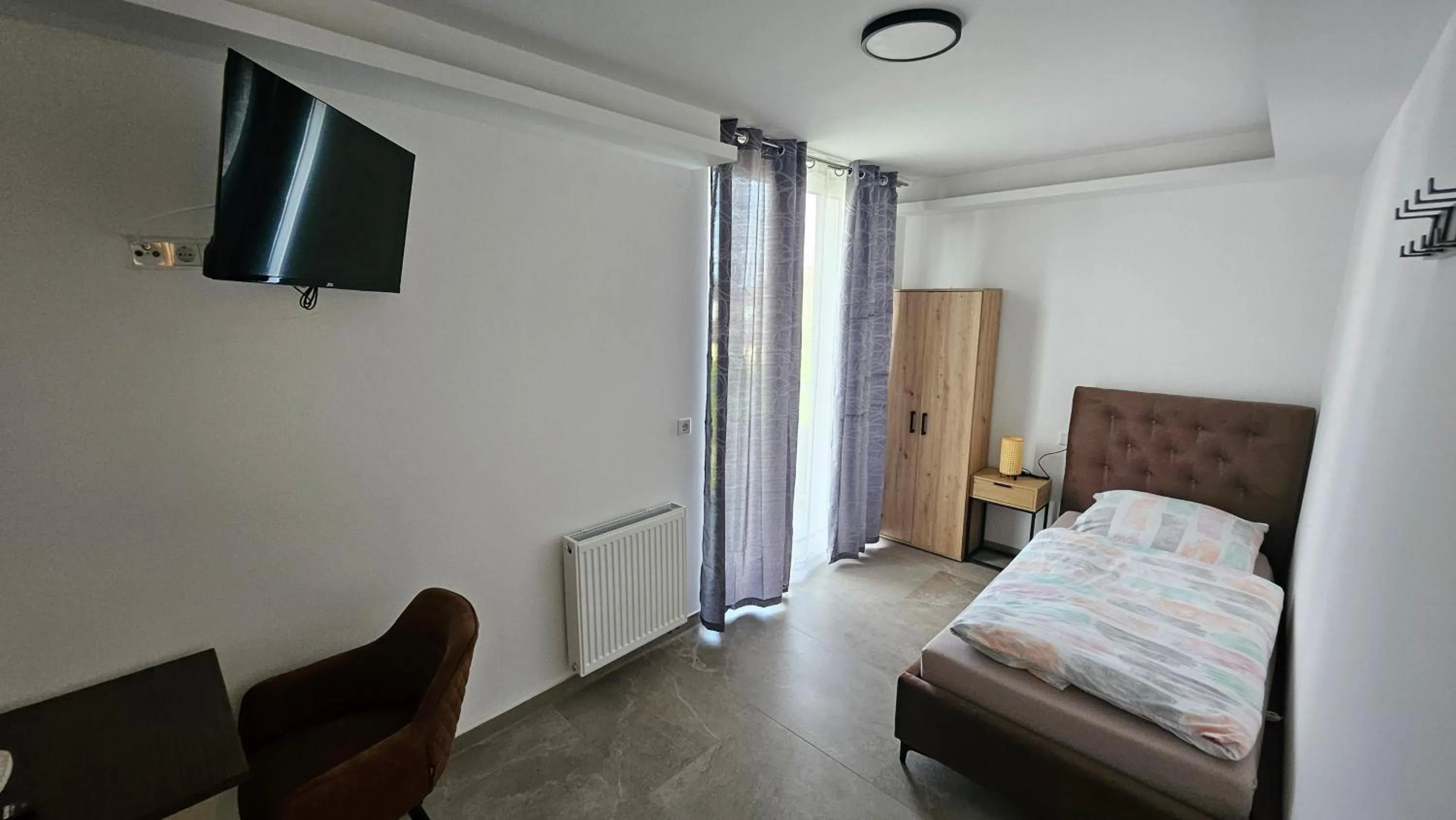 Bed in Hotel Akropolis