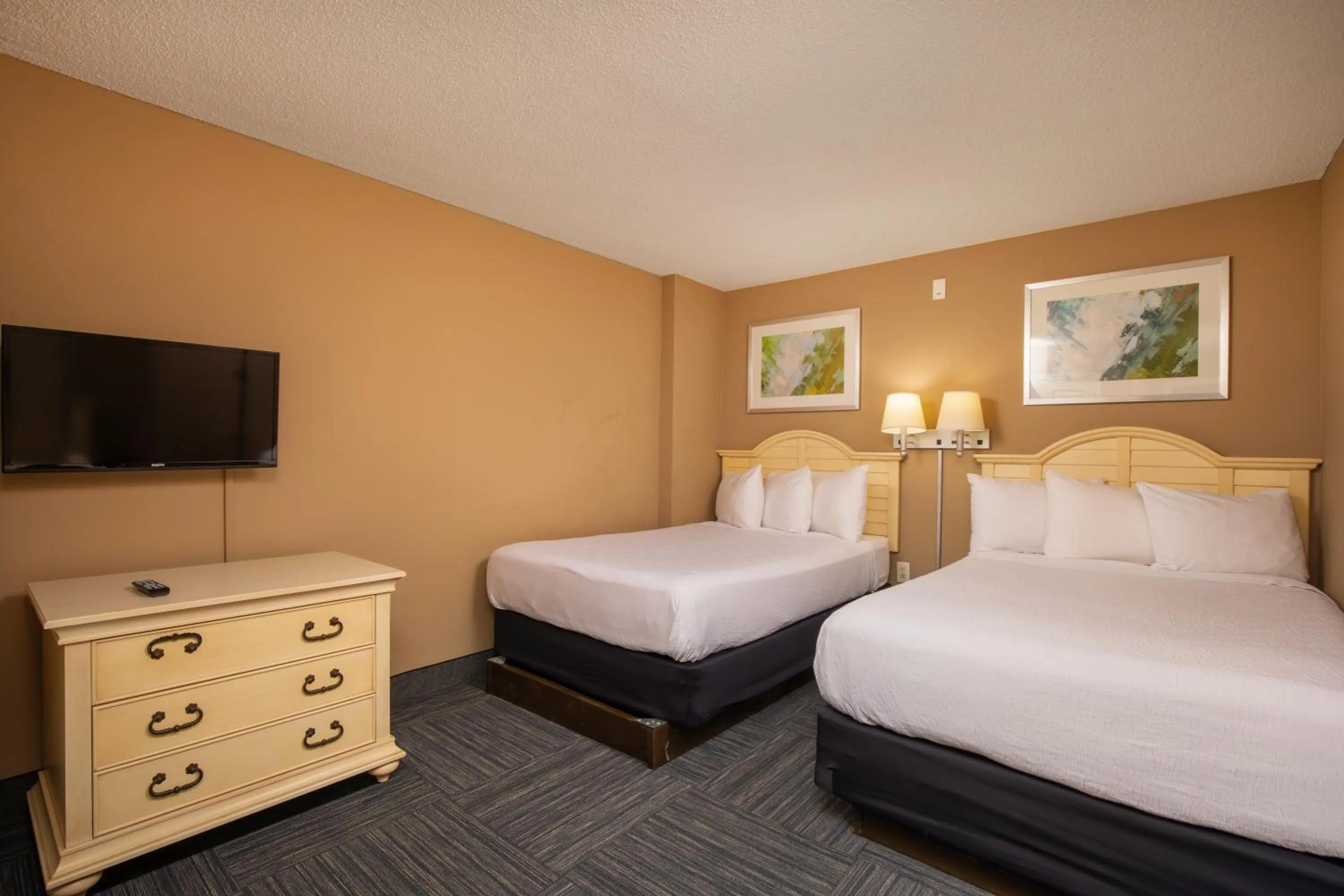 Bedroom, Bed in Avista Resort