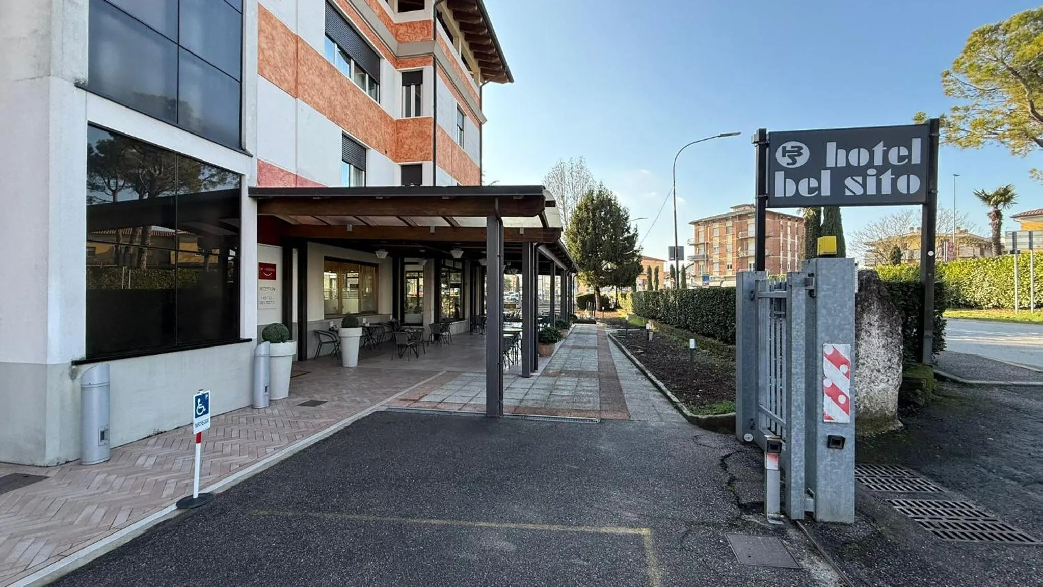 Property building in Hotel Bel Sito Peschiera