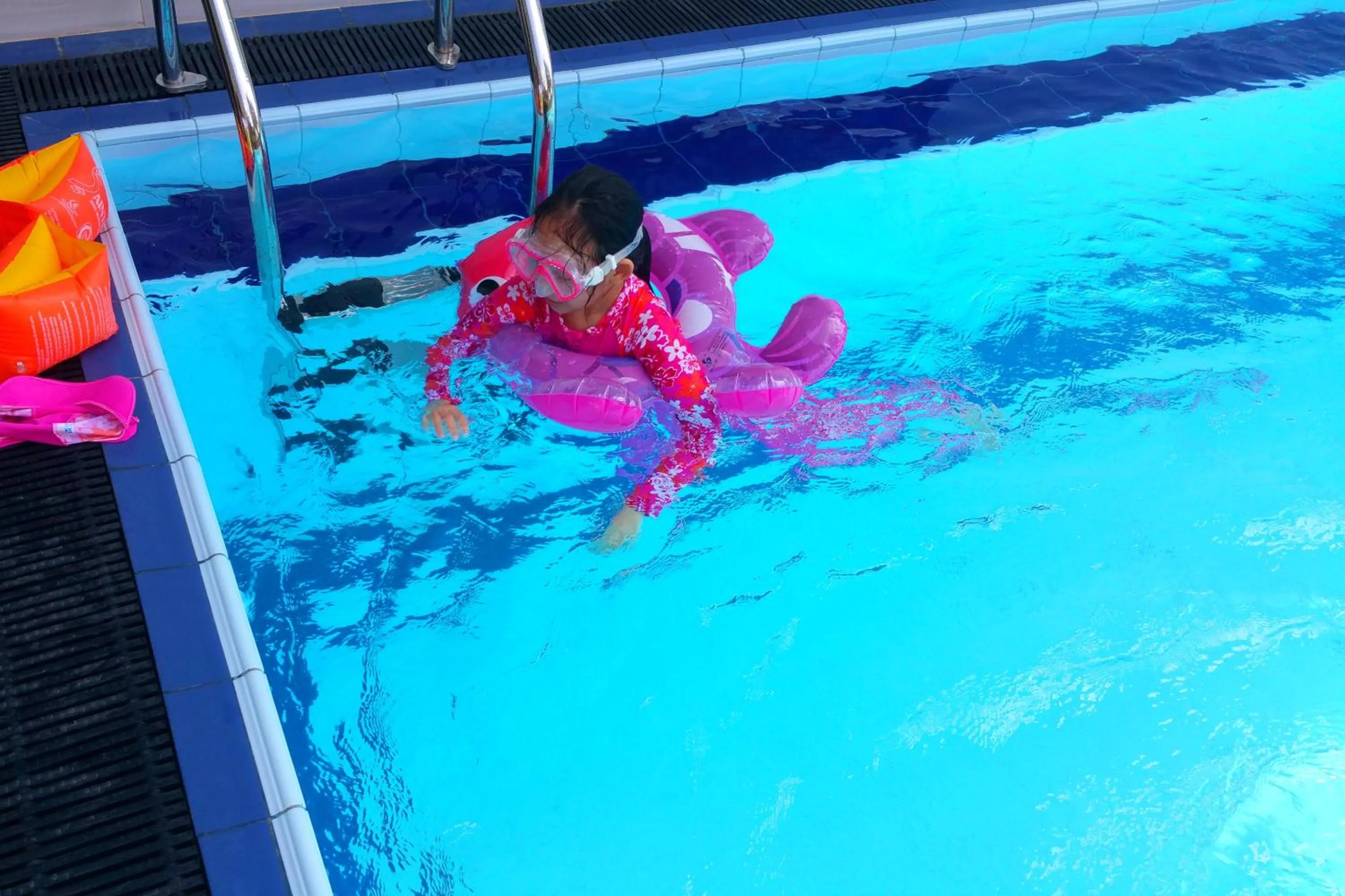 Day in Holiday Fashion Inn