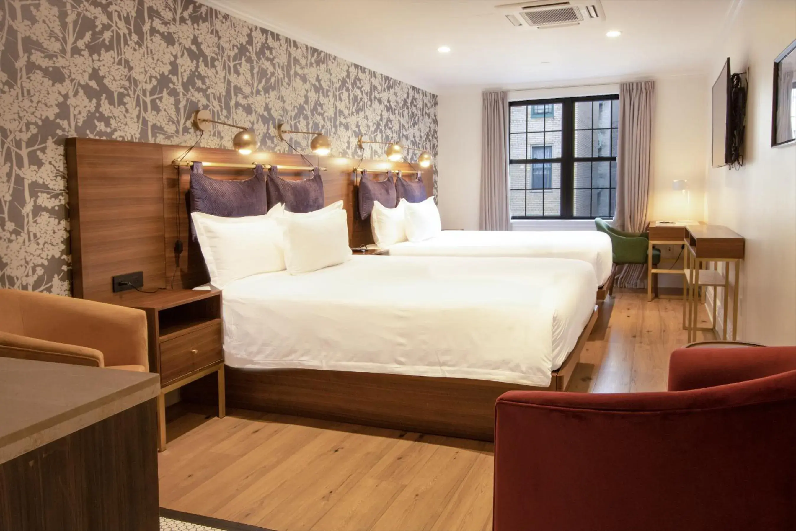 Double Queen Room with Two Queen Beds in Hotel Scherman Double Queen Room with Two Queen Beds in Hotel Scherman