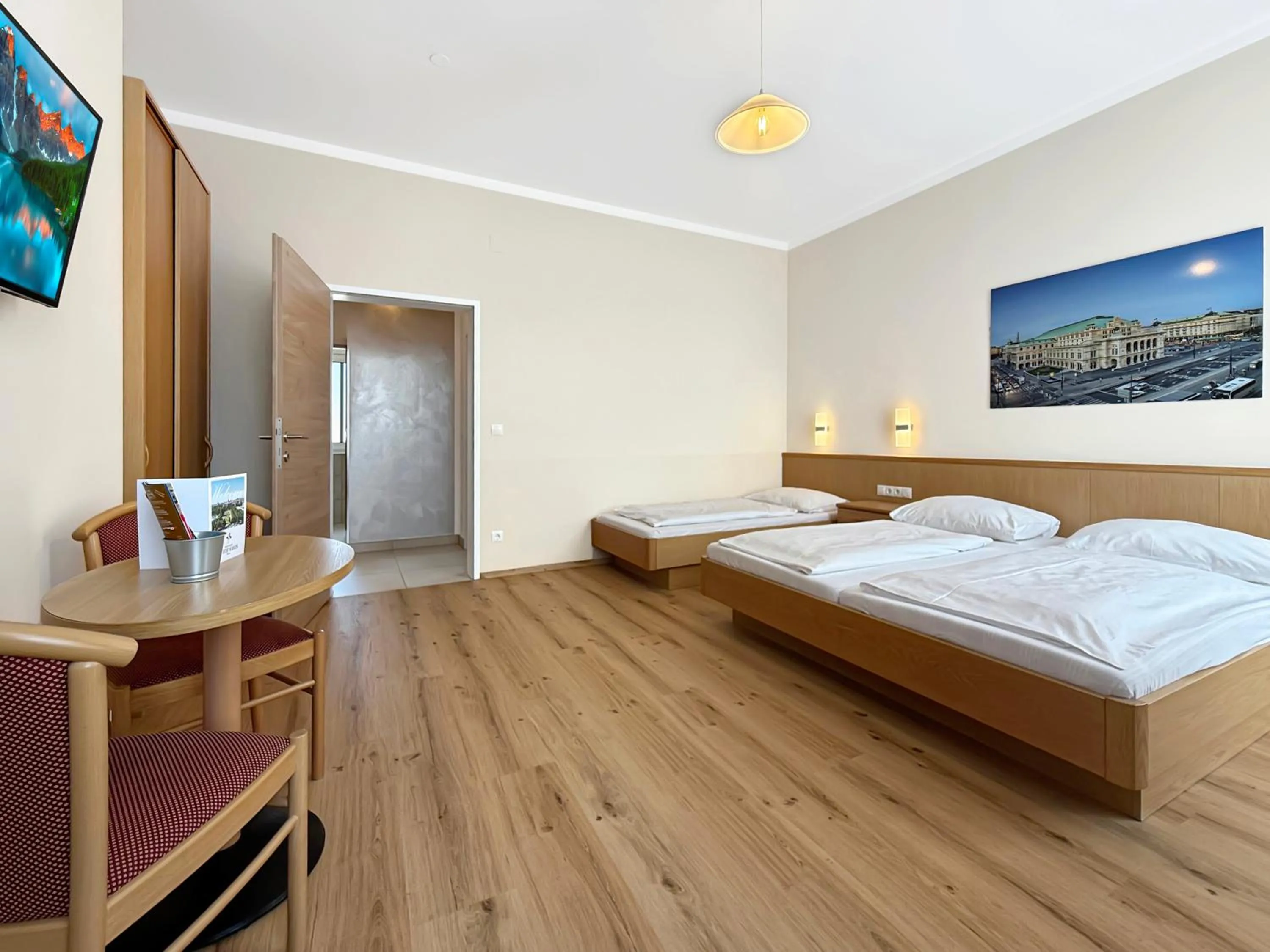 Triple Room in Hotel-Pension Fünfhaus