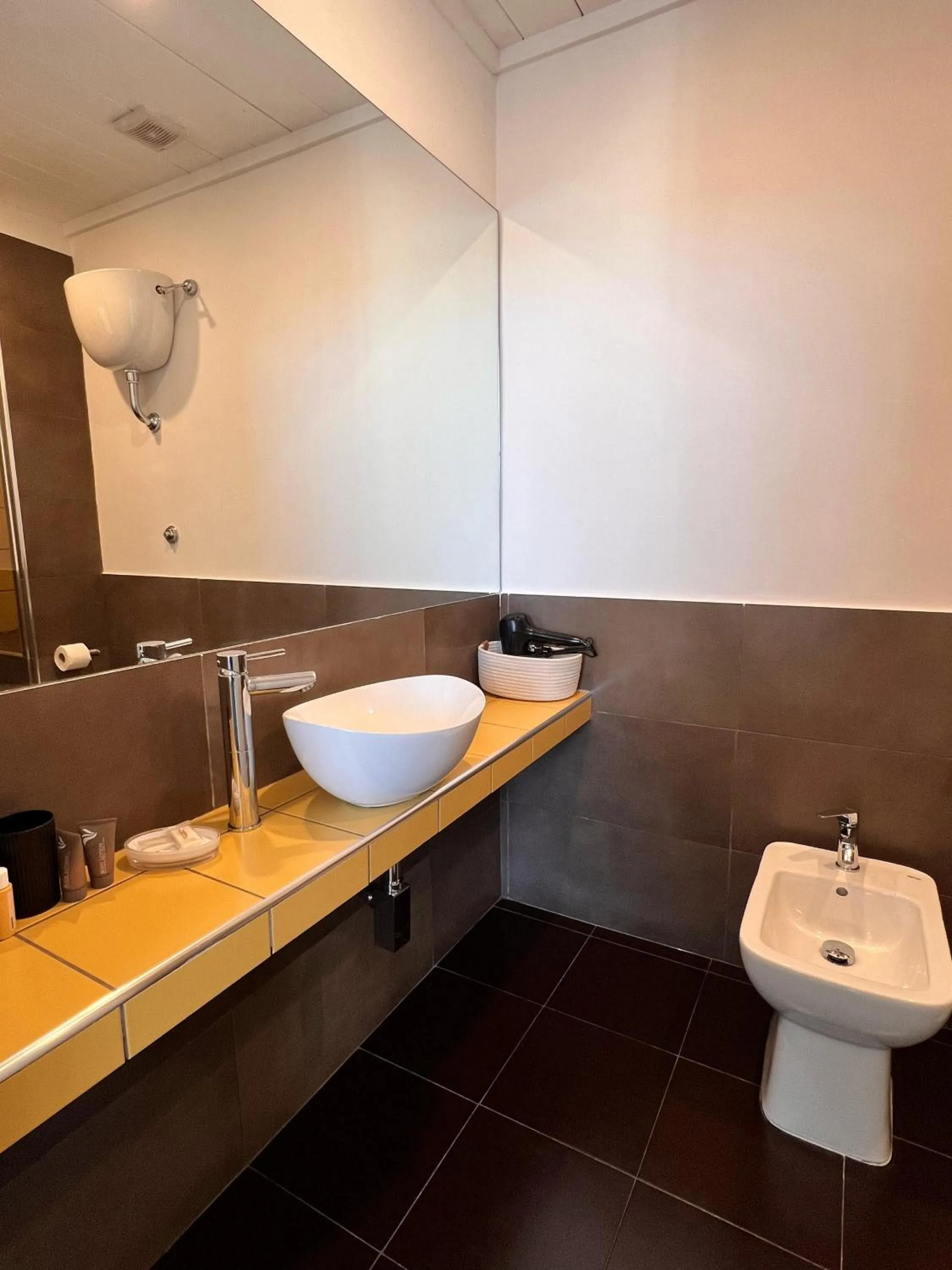 Bathroom in Bellini View