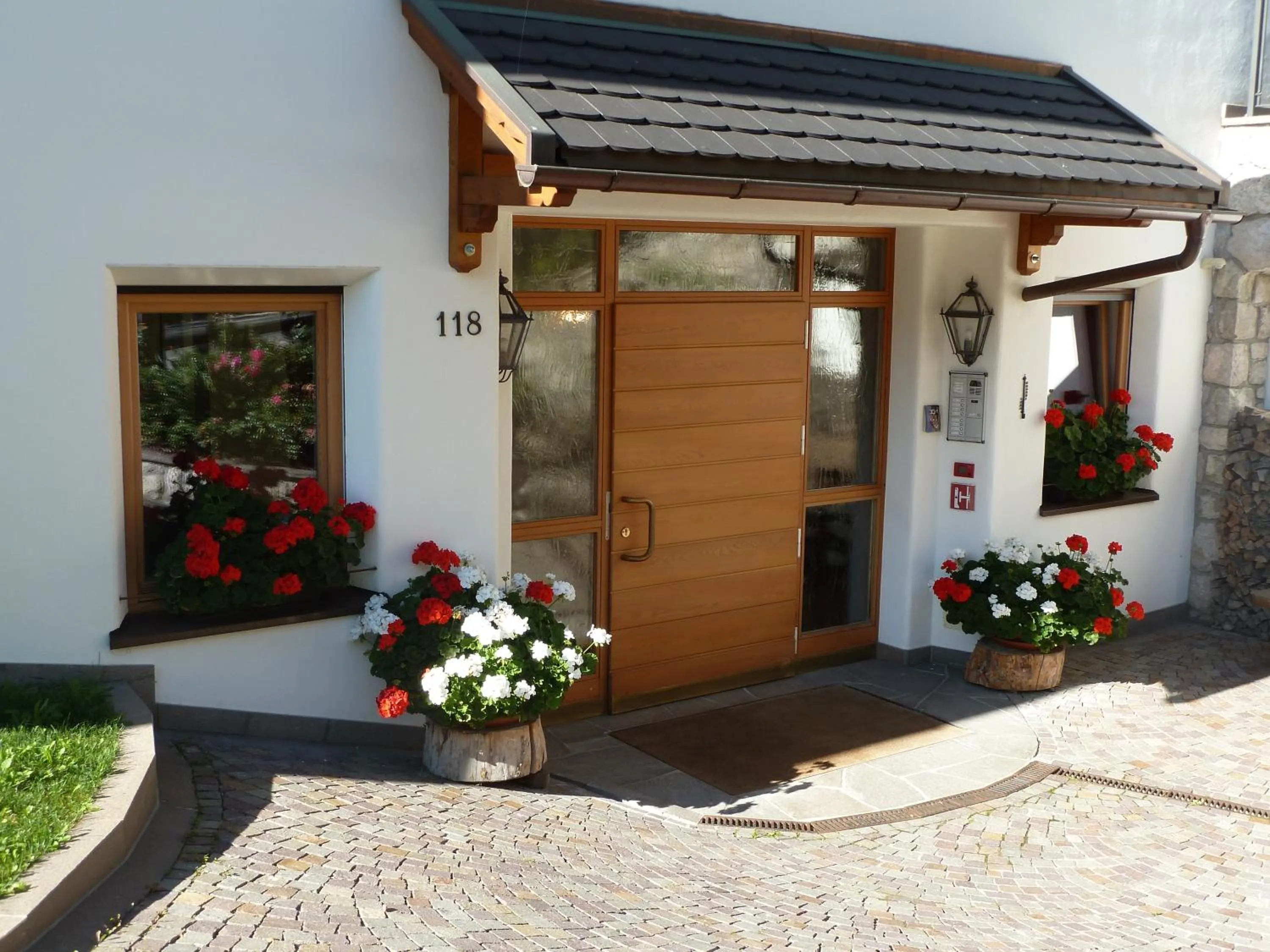 Facade/entrance in Residence Cesa Ladina