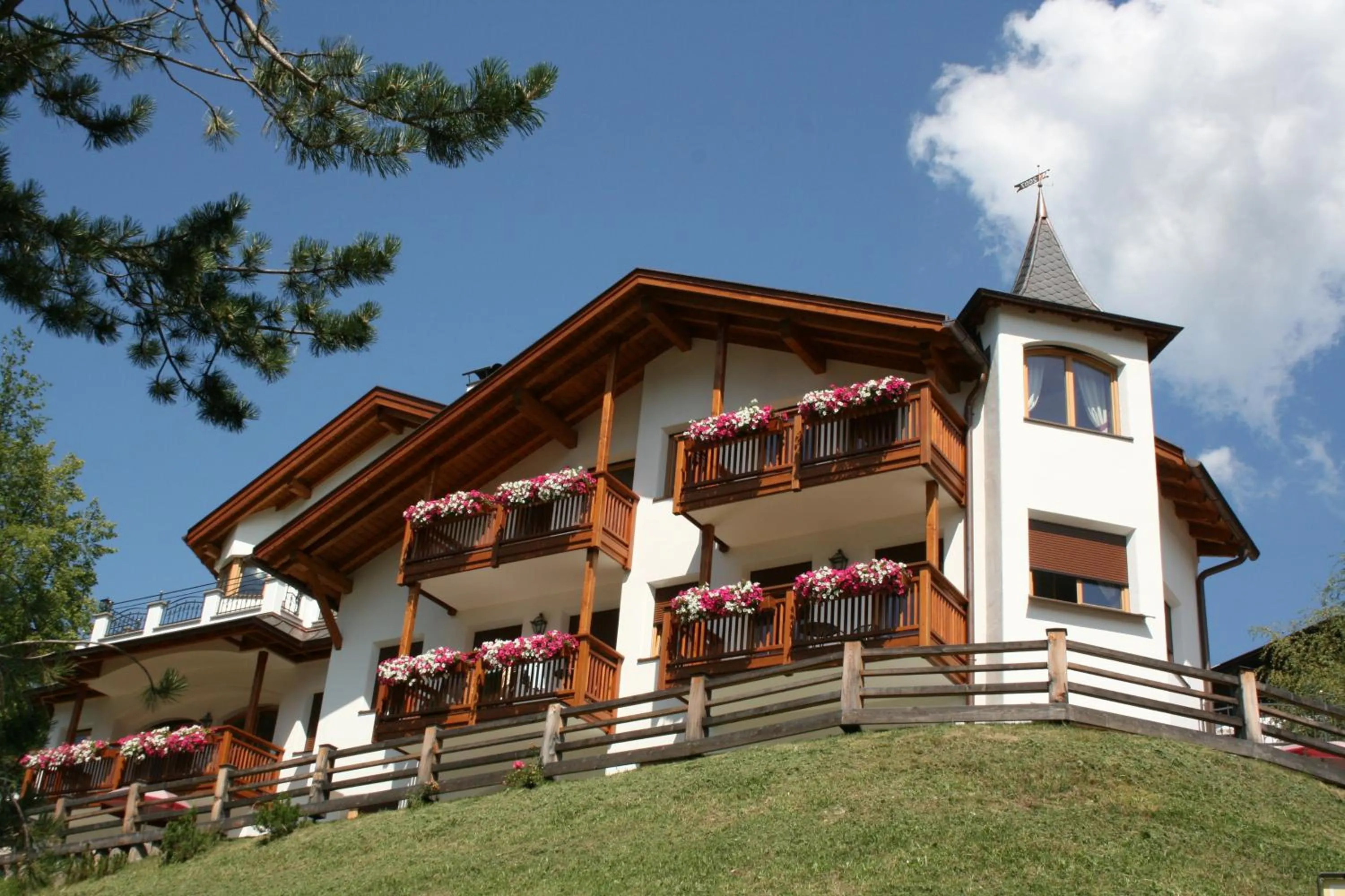 Facade/entrance in Residence Cesa Ladina