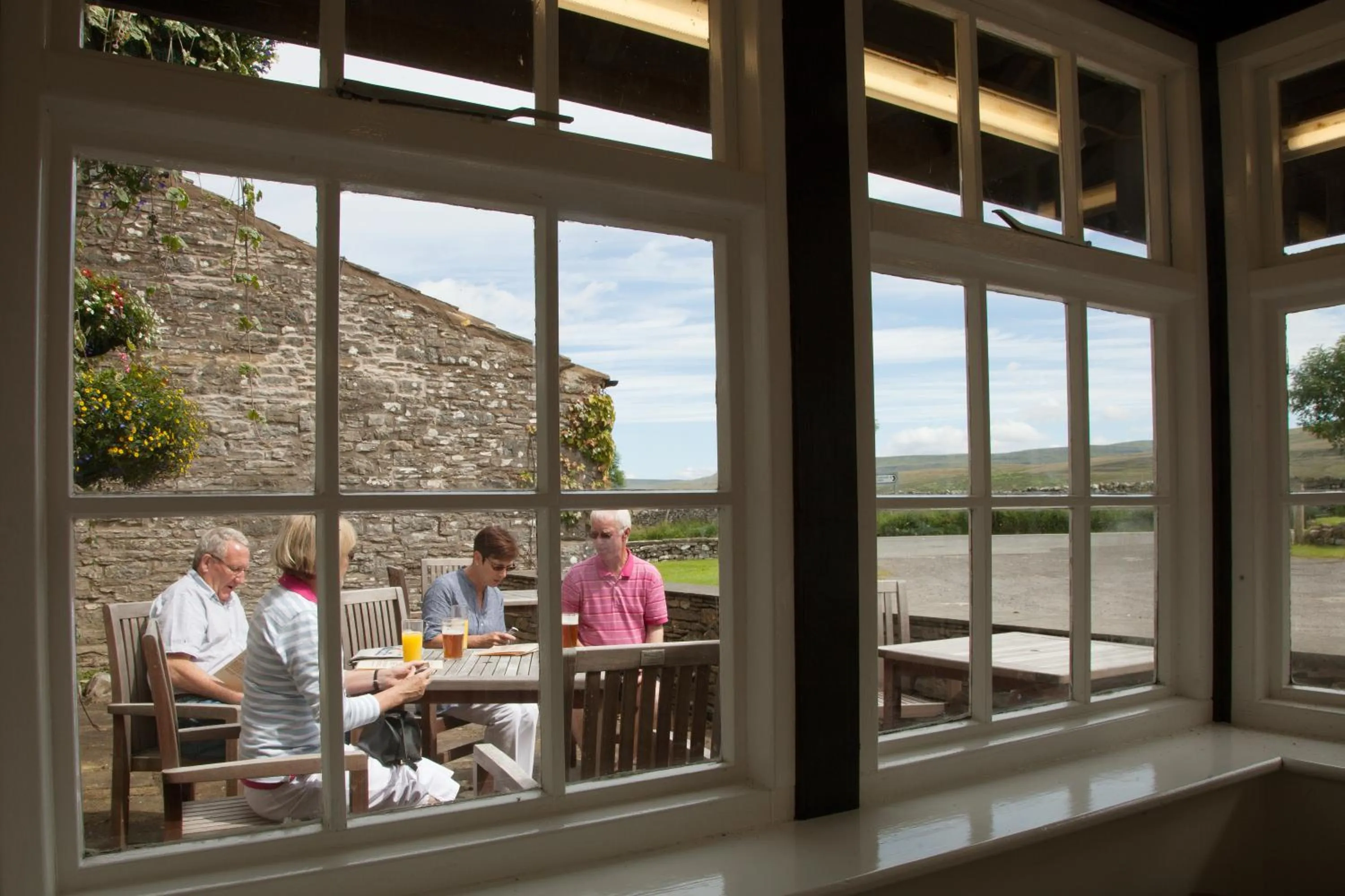 Breakfast in The Fat Lamb Country Inn and Nature Reserve