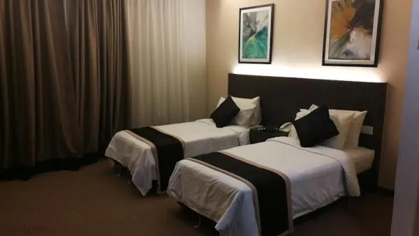 Bed in Holiday Villa Hotel & Suites Kota Bharu - Wakaf Che Yeh, Night Market