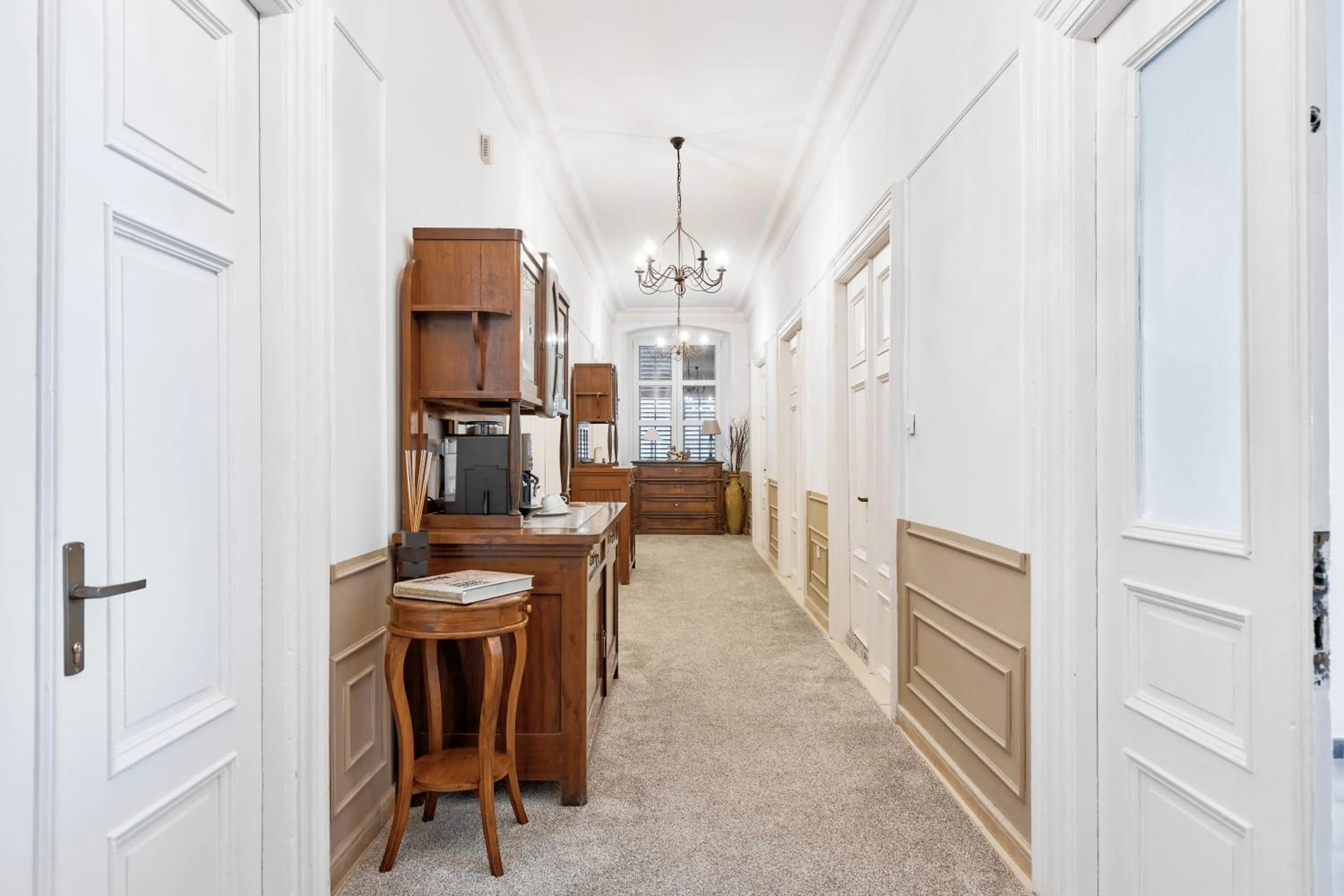 Coffee/tea facilities in Kotor Nest