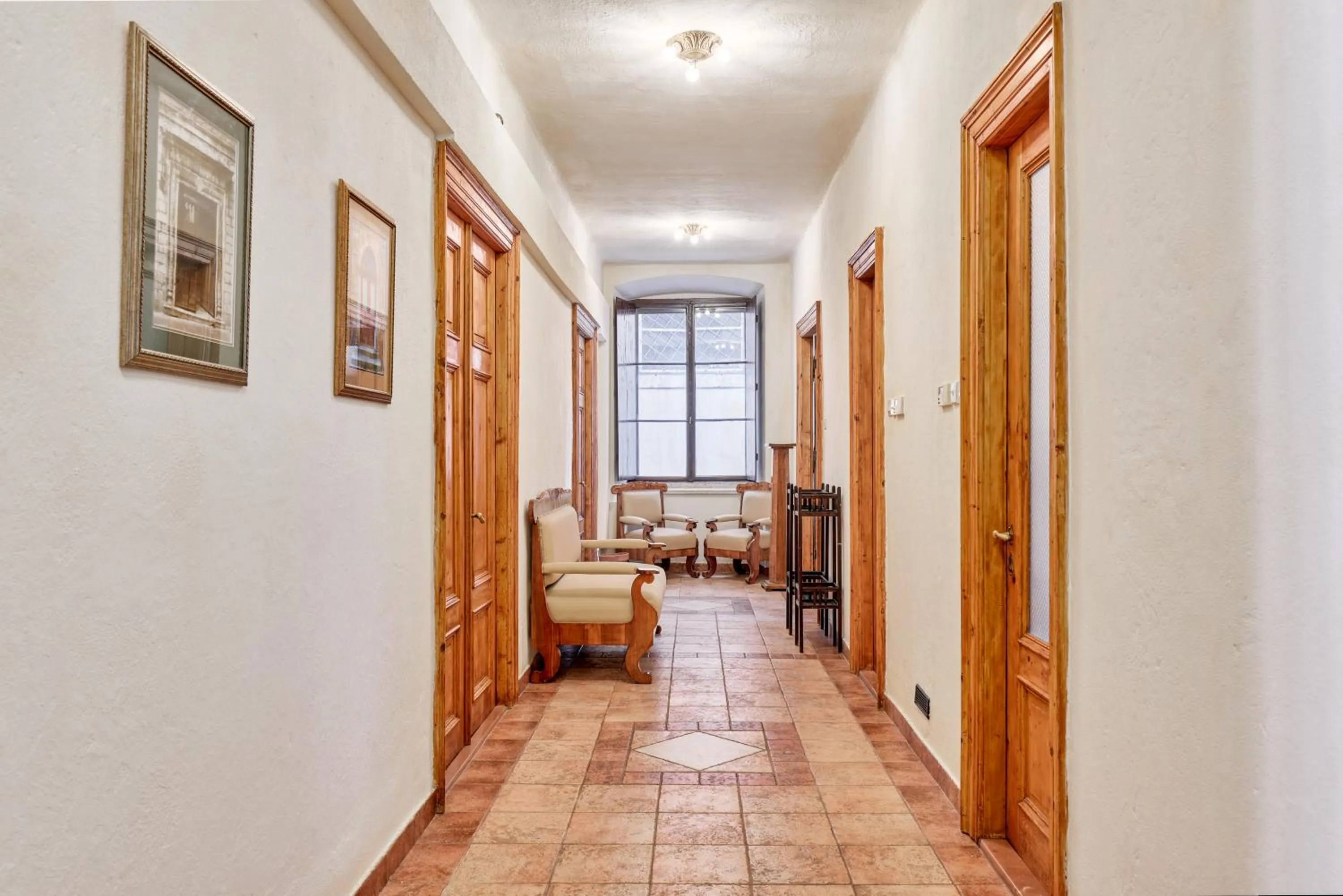 Lobby or reception in Kotor Nest