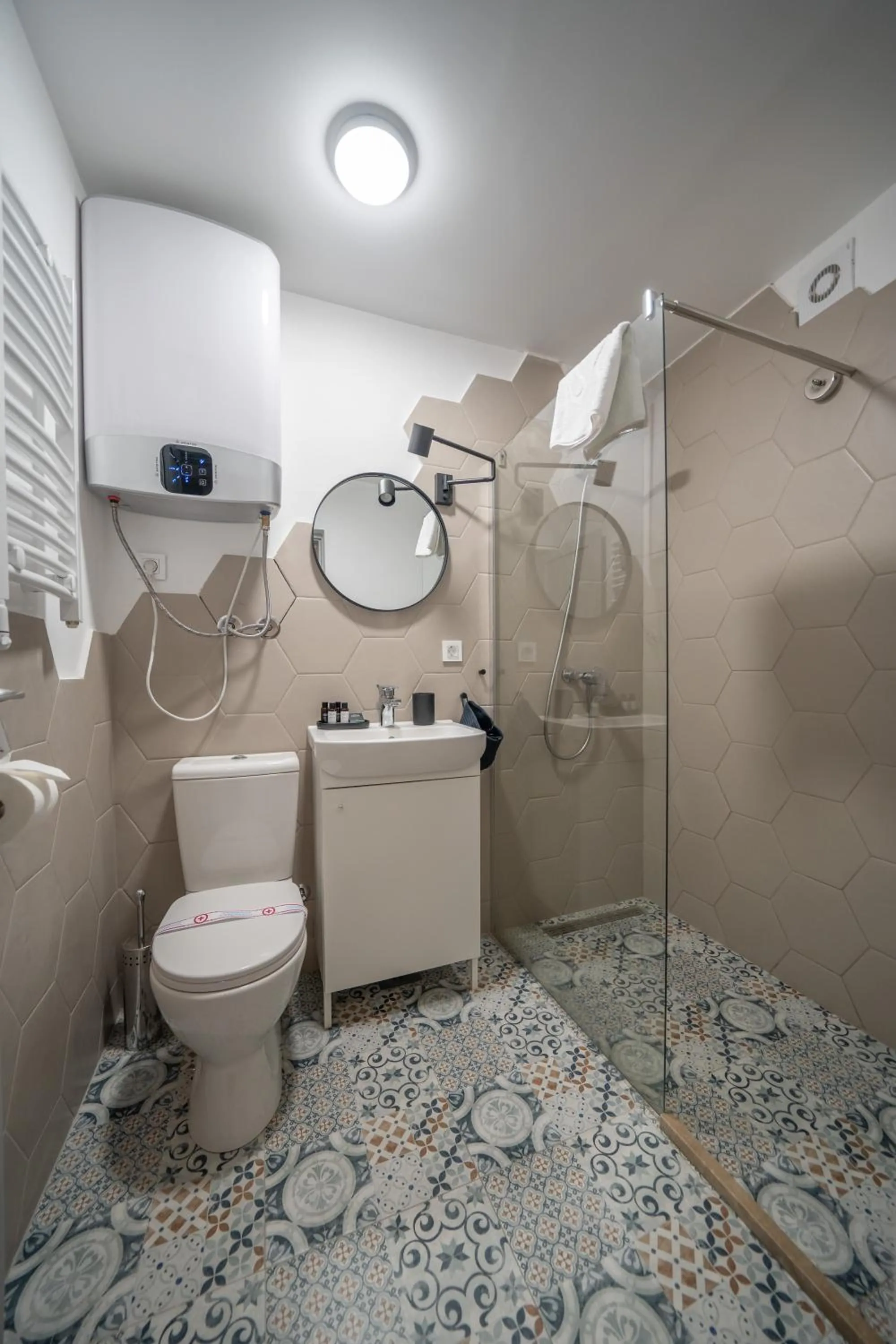 Bathroom in Kotor Nest