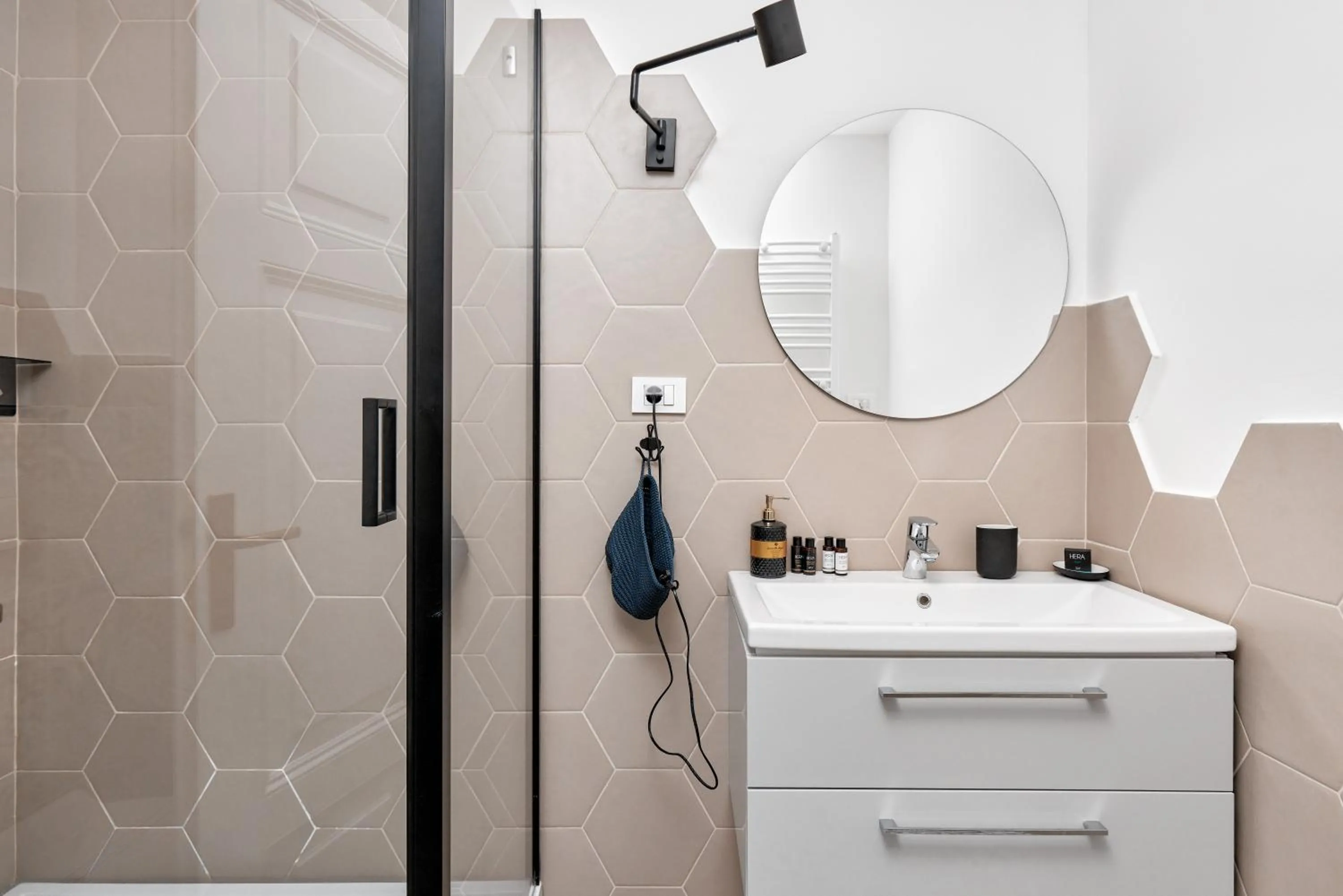 Bathroom in Kotor Nest