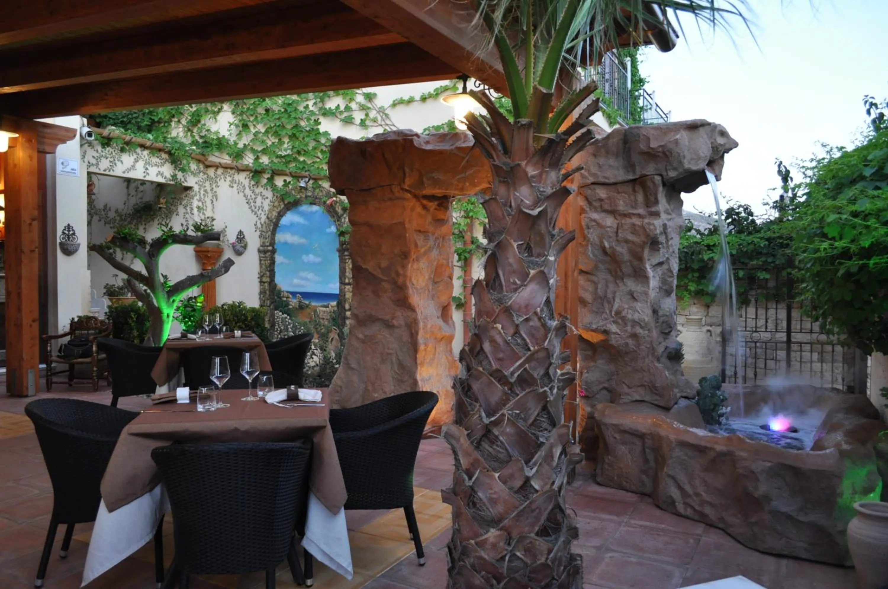 Restaurant/places to eat in Krimar Hotel