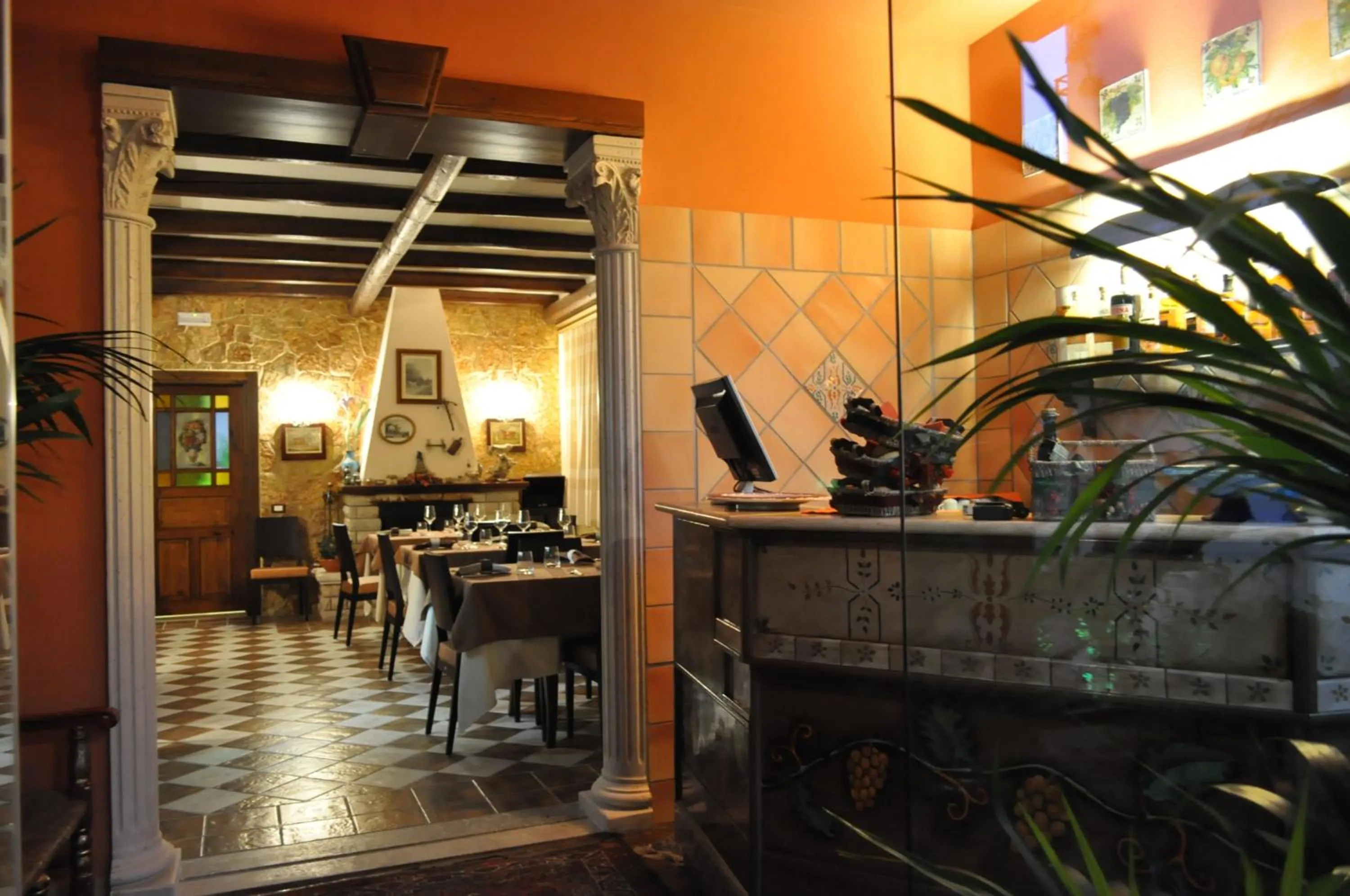 Restaurant/places to eat in Krimar Hotel