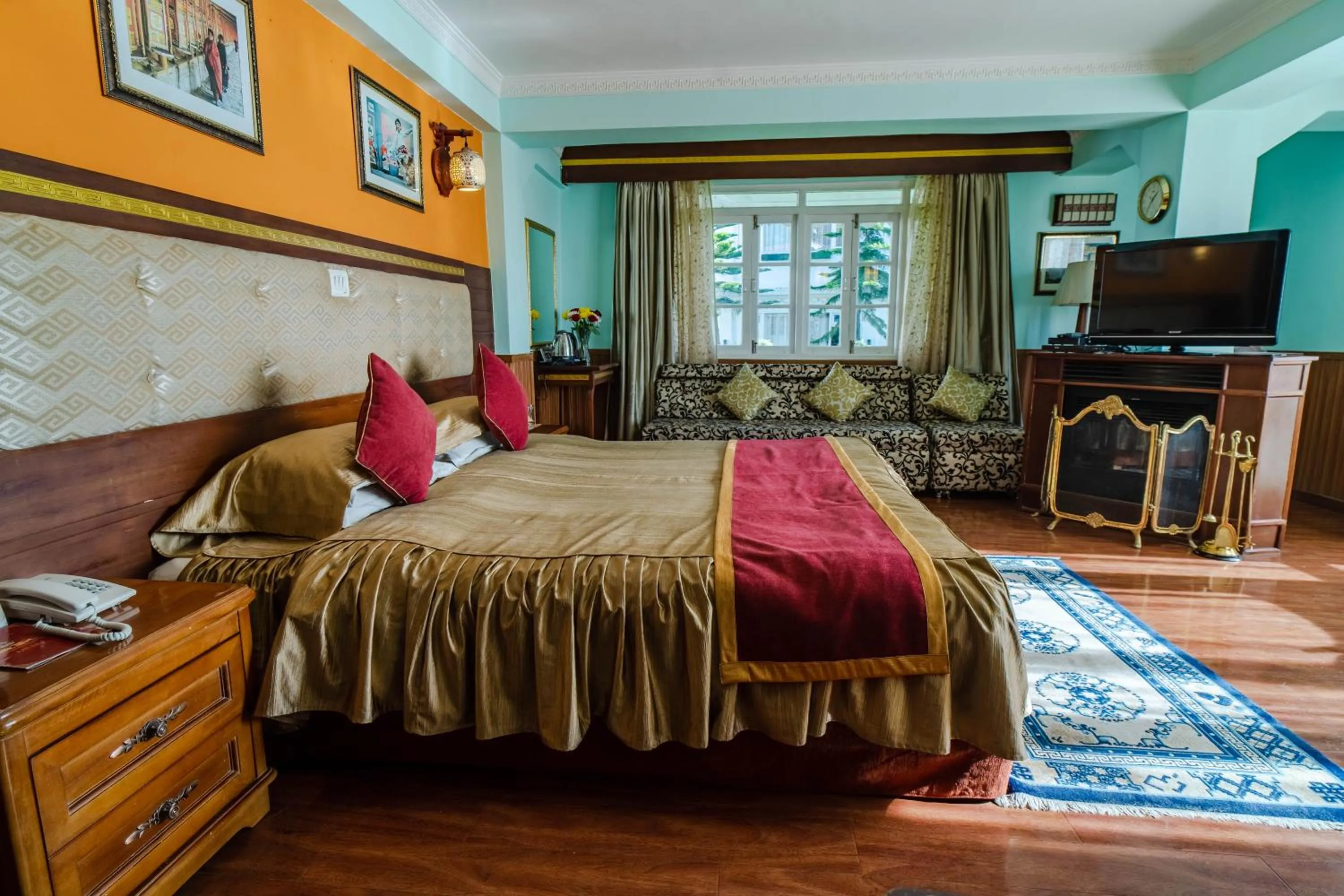 Bedroom, Bed in Little Tibet Resort Mall Road