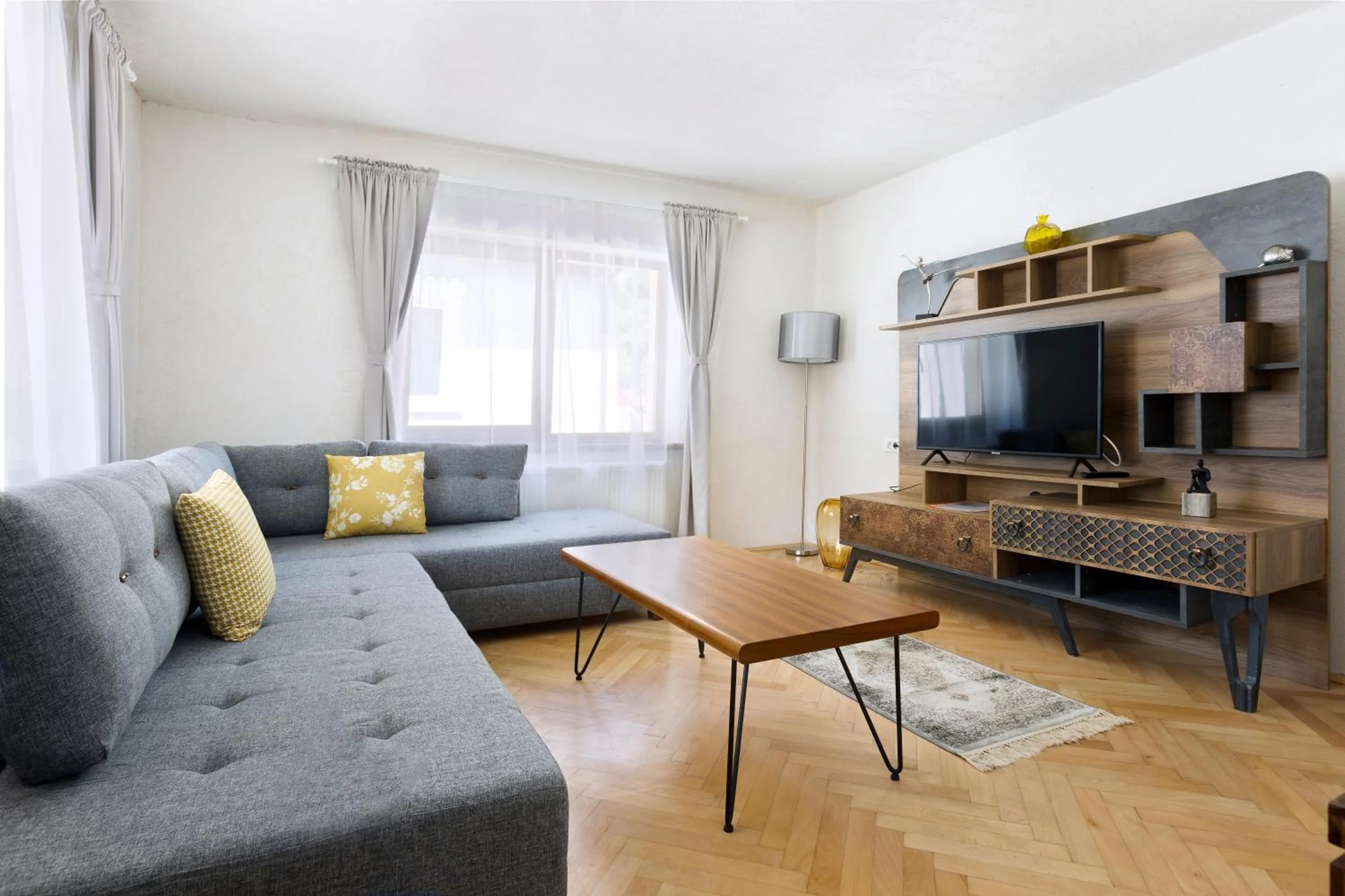 Two-Bedroom Apartment in AKI GRAY Apartment