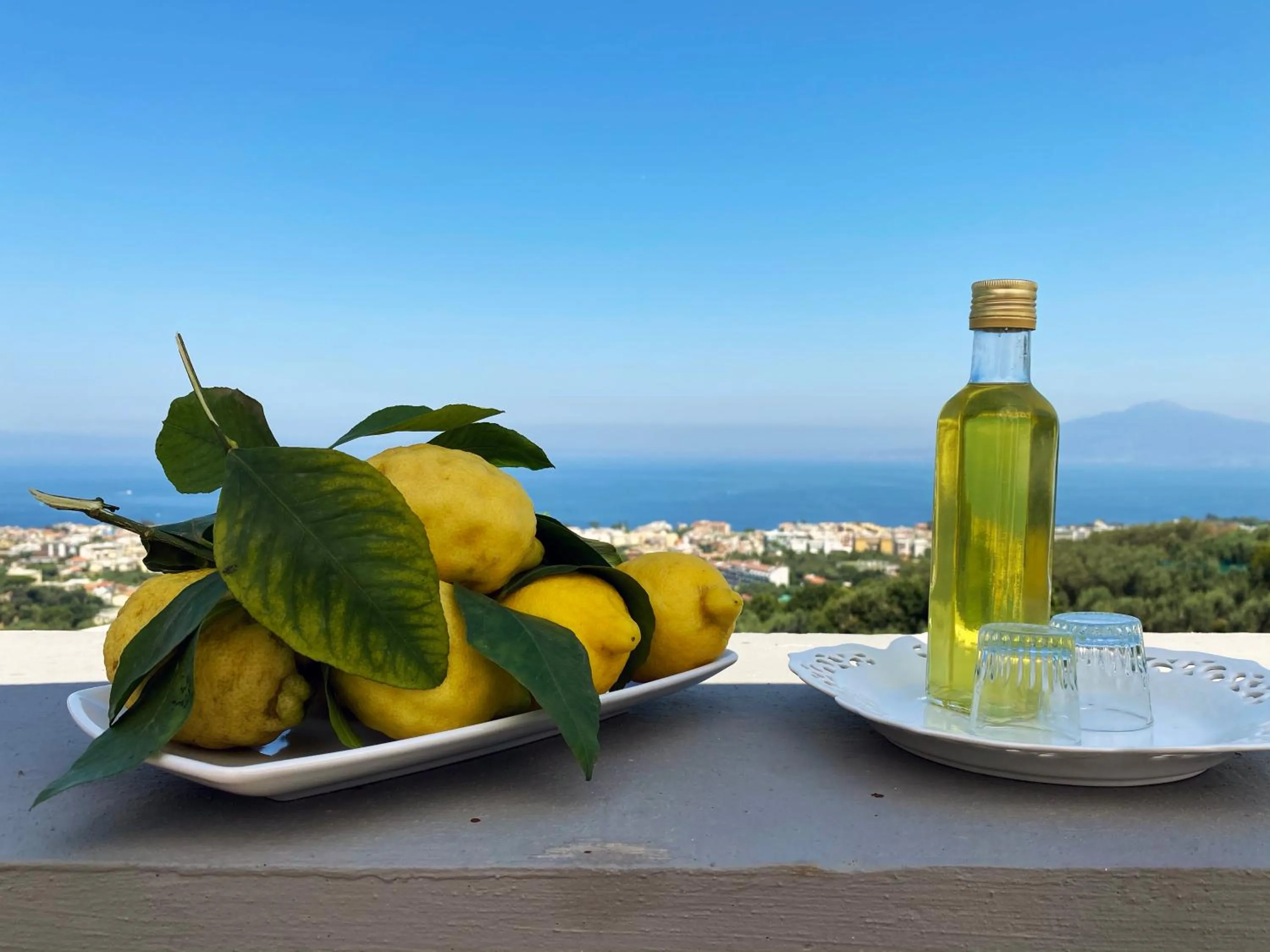 Patio in ACHILLE HOME B&B SORRENTO